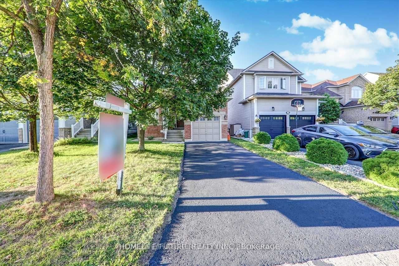 20 Kenilworth Crescent, Whitby, ON L1M 2M6 photo 2