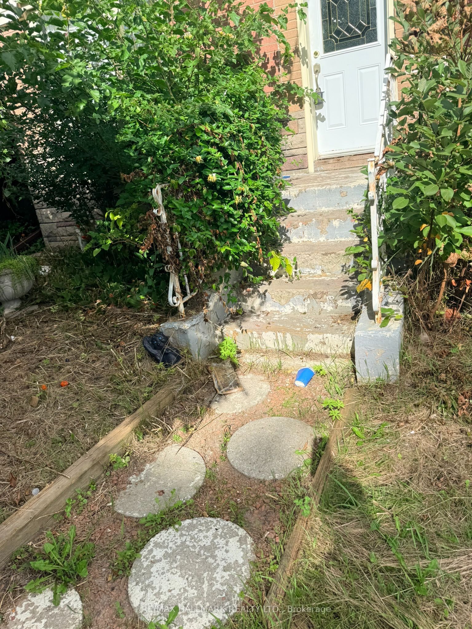 29 Flempton Crescent, Toronto, ON M1K 3B3 photo 2
