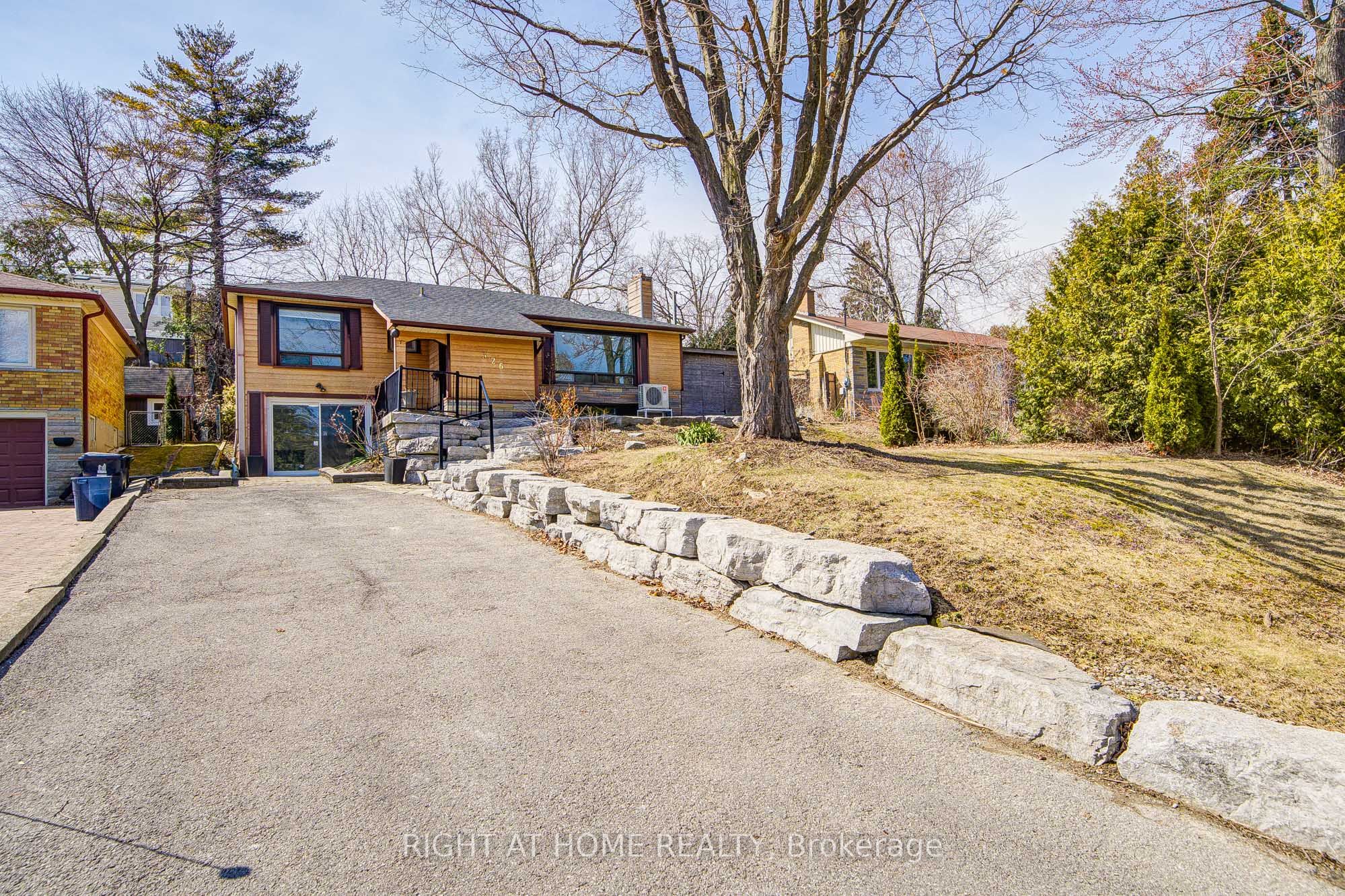 326 Jaybell Grove, Toronto, ON M1C 2X5 photo 2