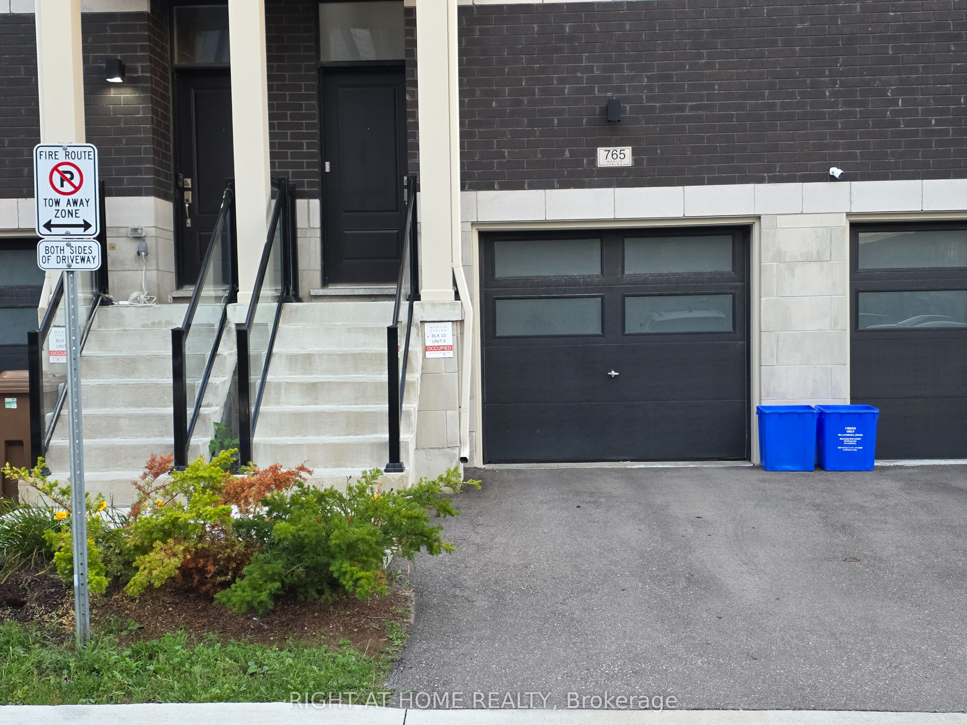 765 Eddystone Path, Oshawa, ON L1H 0A7 photo 2