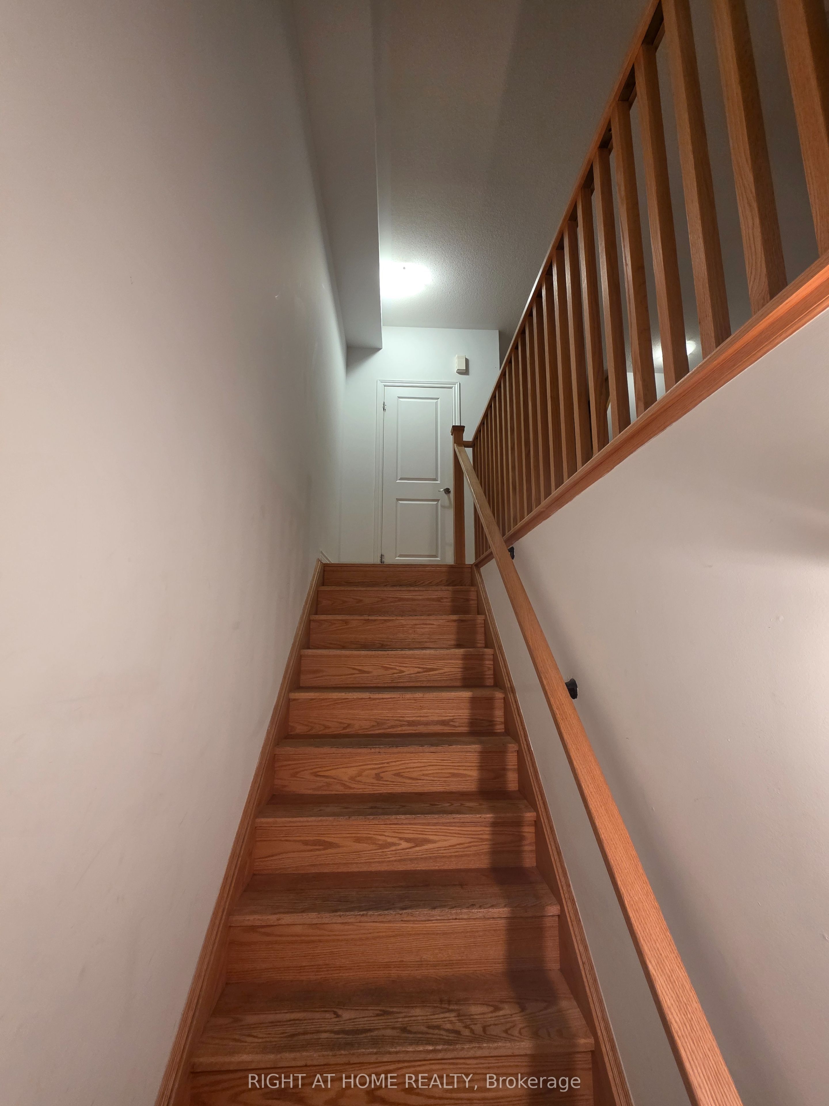 765 Eddystone Path, Oshawa, ON L1H 0A7 photo 3