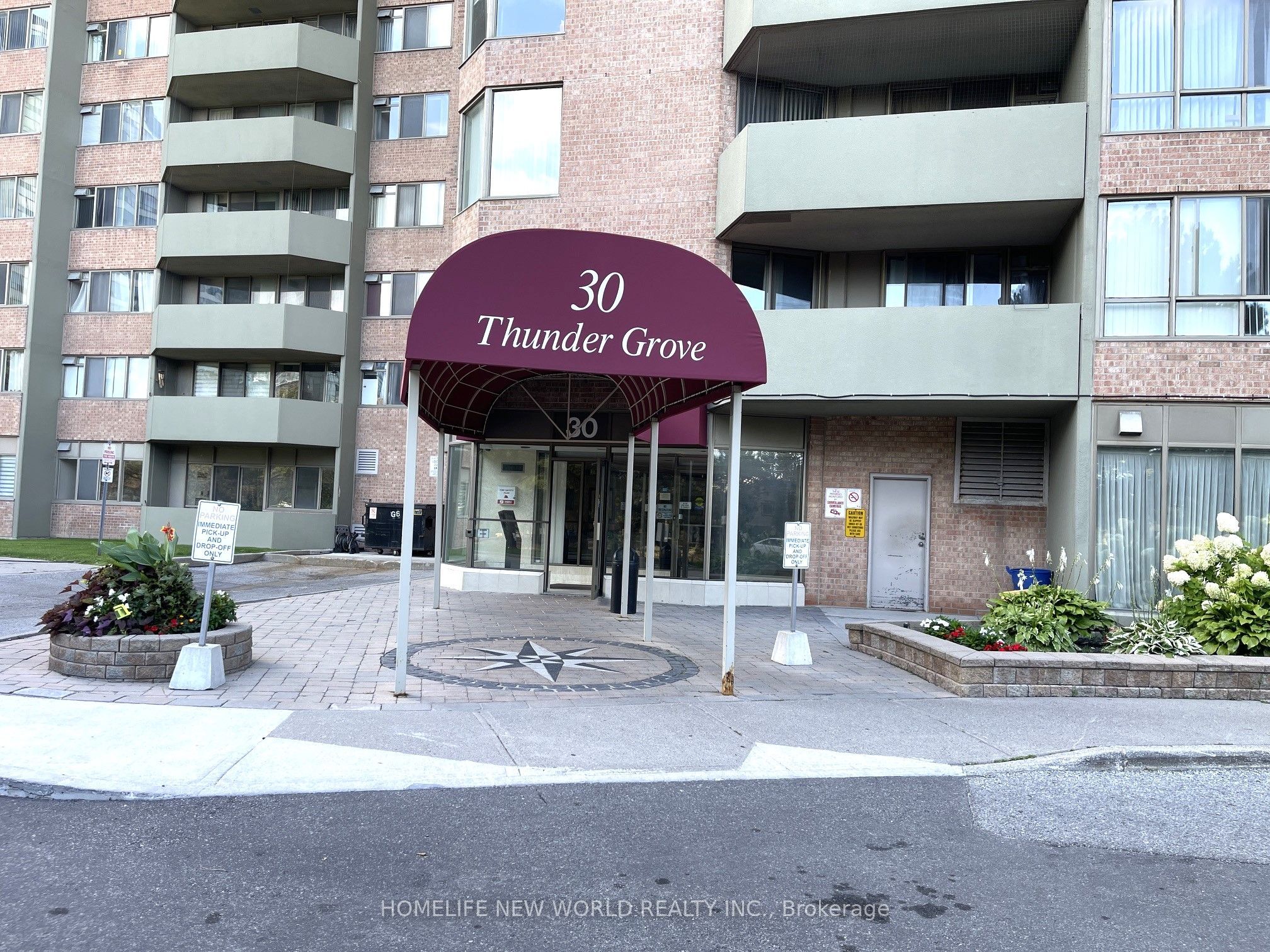 30 Thunder Grove 413, Toronto, ON M1V 4A3