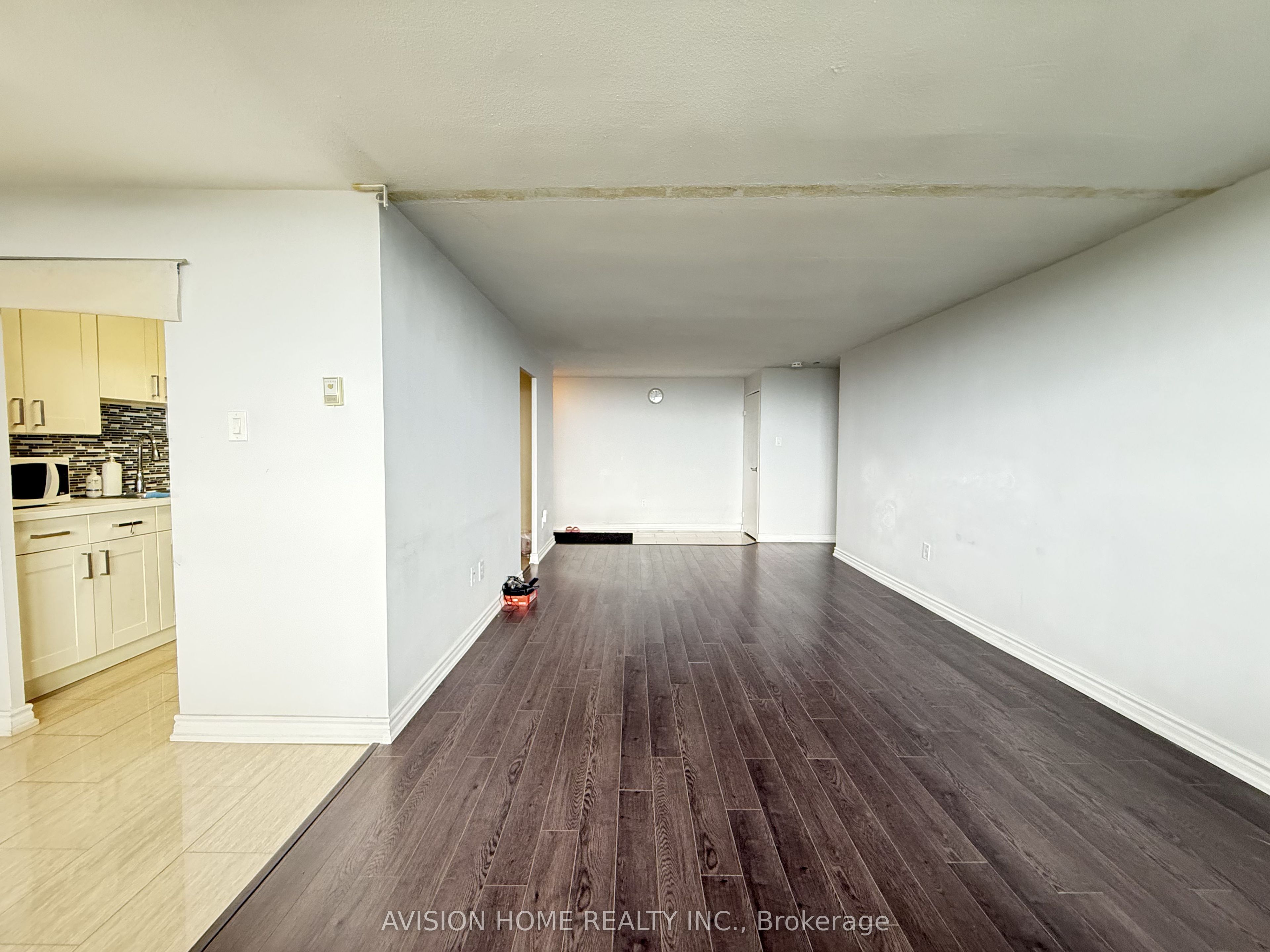 270 Palmdale Drive Ph09, Toronto, ON M1T 3N8 photo 2