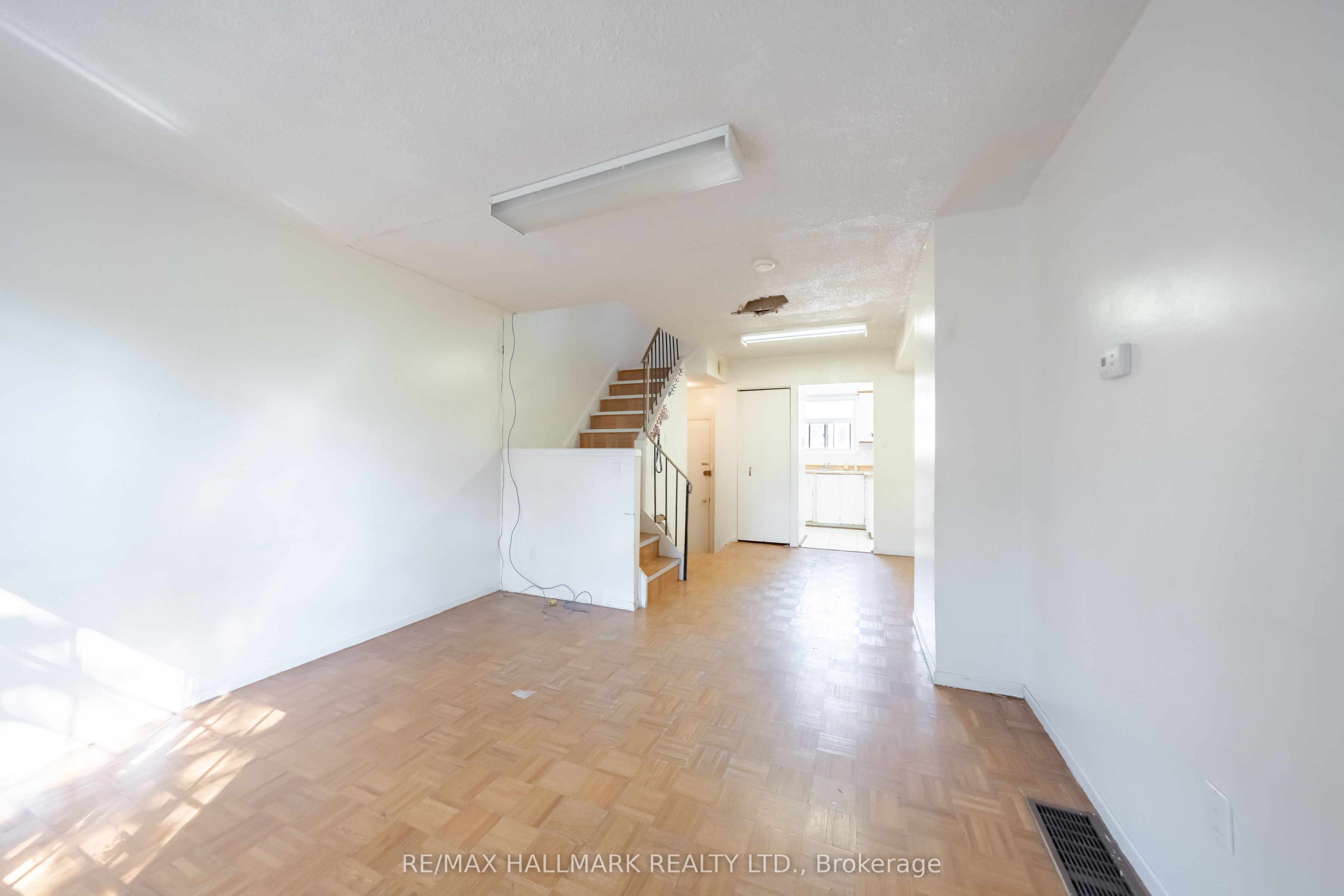 275 Broadview Avenue 125, Toronto, ON M4M 3H5 photo 5