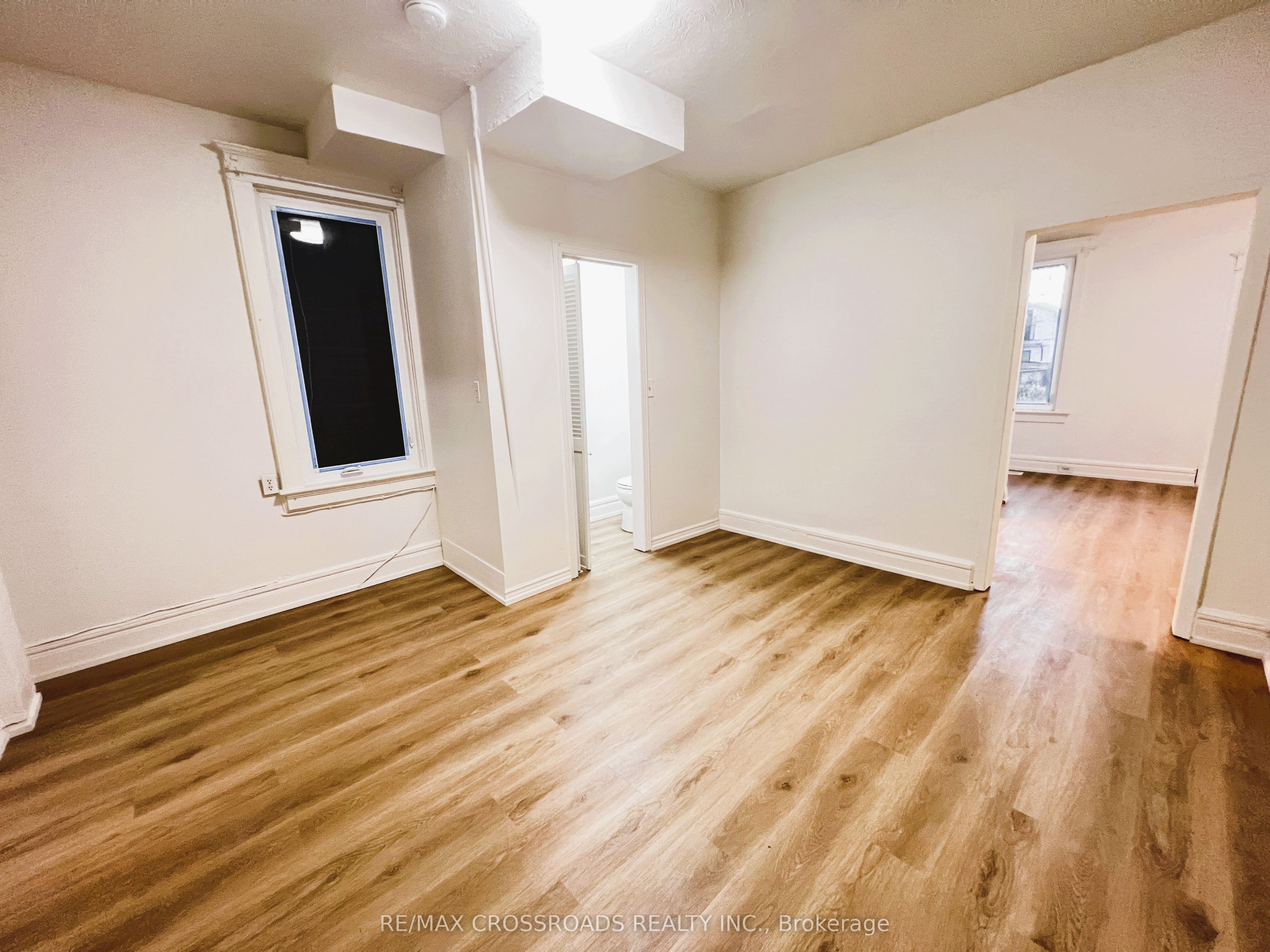 82 Curzon Street, Toronto, ON M4M 3B4 photo 4