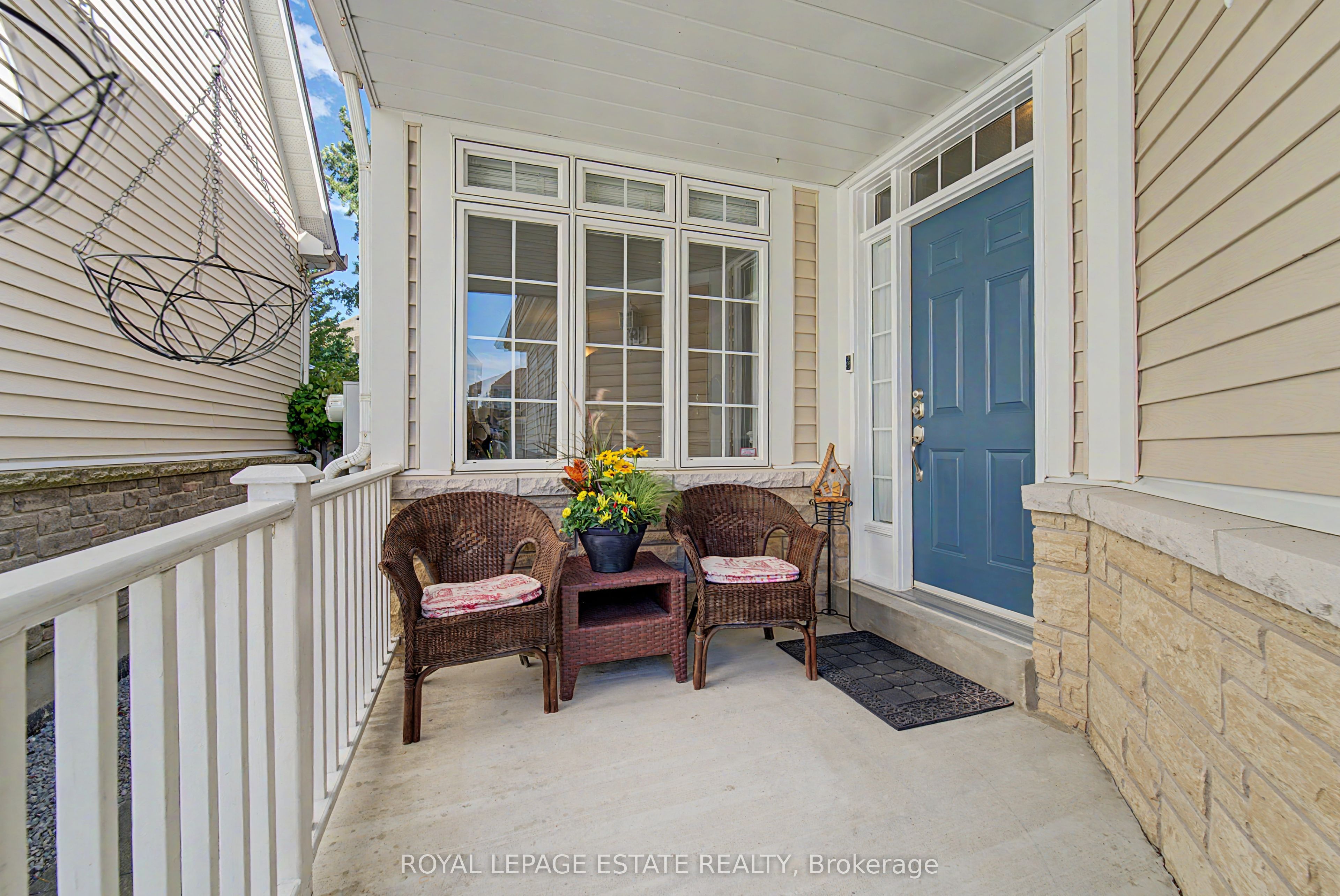 15 Waterbridge Way, Toronto, ON M1C 5C5 photo 3