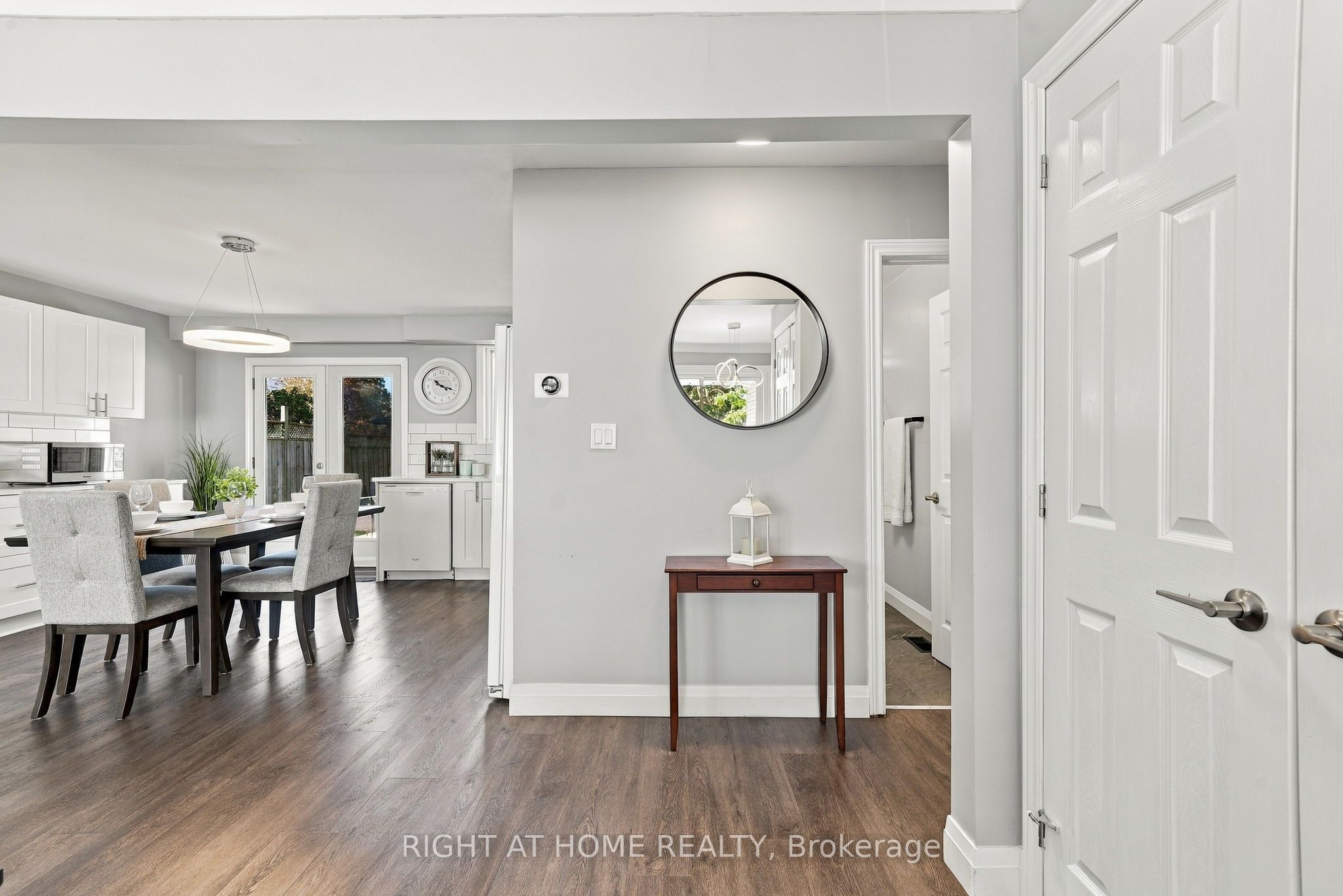 14 Cole Avenue, Clarington, ON L1C 1K6 photo 3