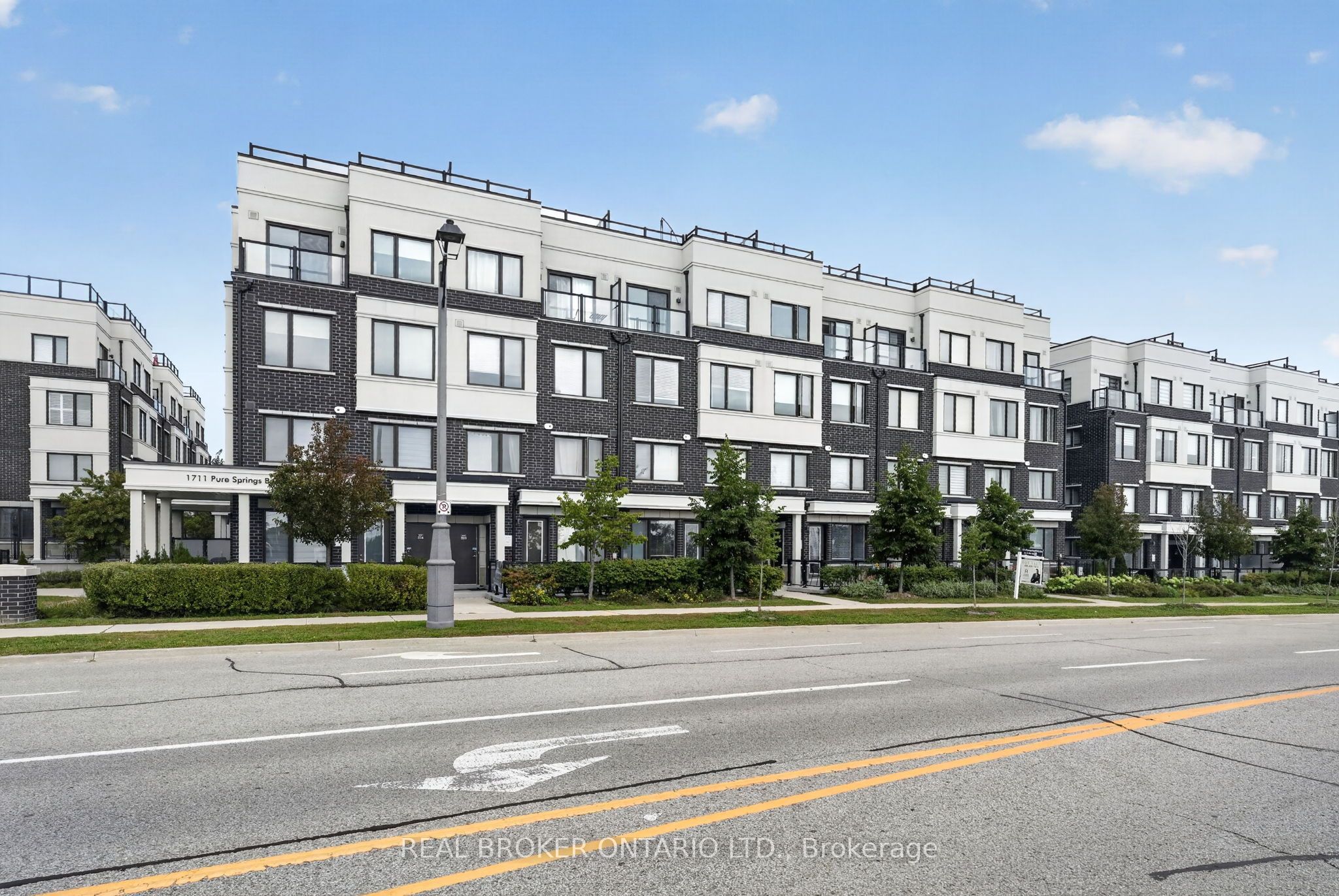 1711 Pure Springs Boulevard 521, Pickering, ON L1X 0E3