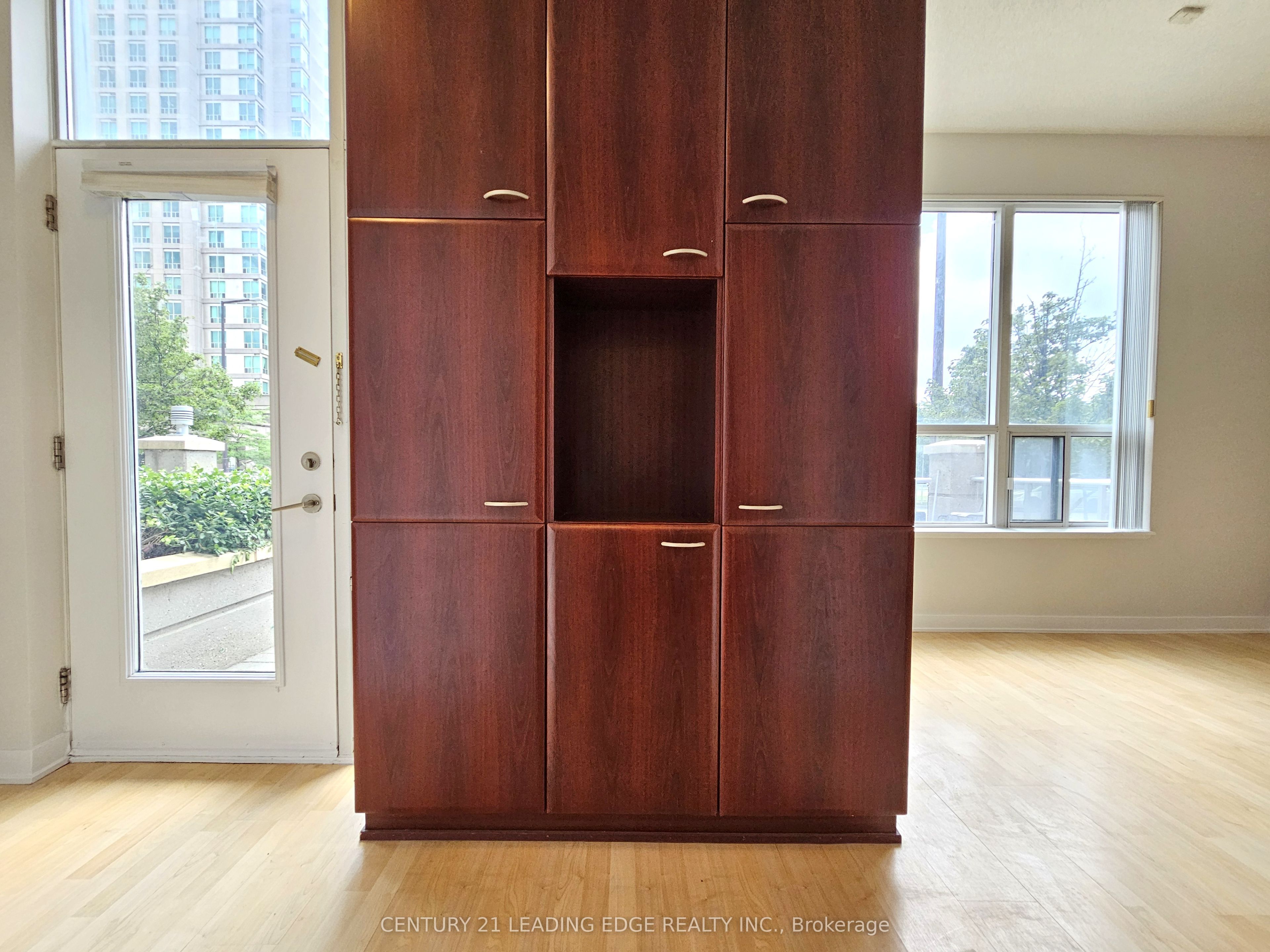 38 Lee Centre Drive TH120, Toronto, ON M1H 3J7 photo 5