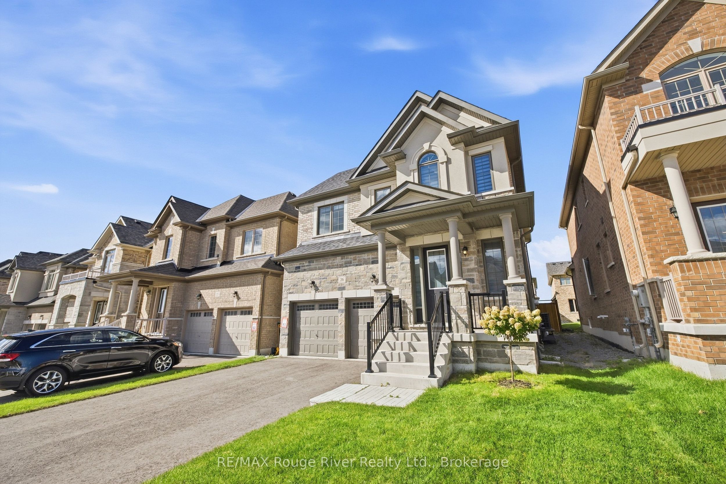 26 Rogerson Street, Clarington, ON L1B 0W4 photo 2