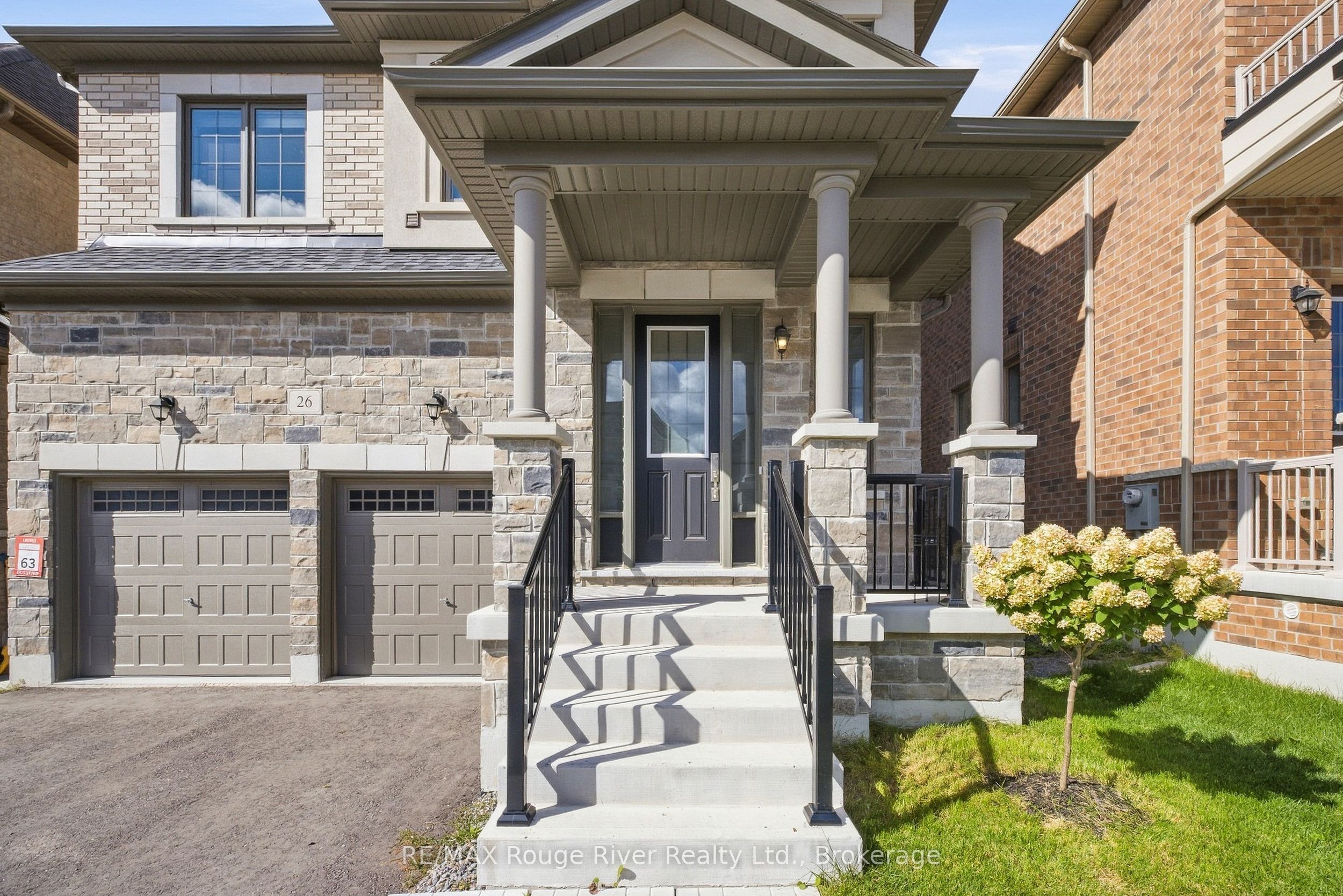 26 Rogerson Street, Clarington, ON L1B 0W4 photo 3