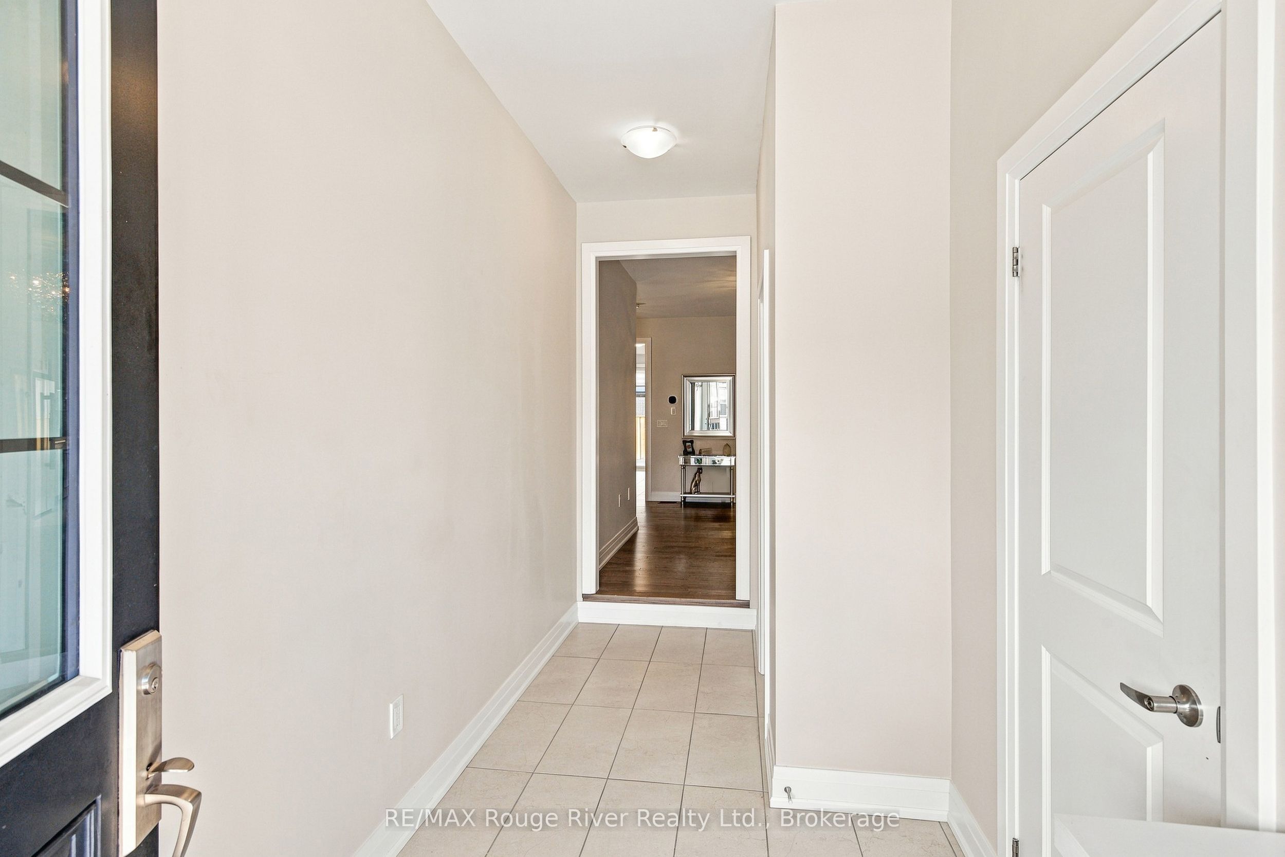 26 Rogerson Street, Clarington, ON L1B 0W4 photo 4