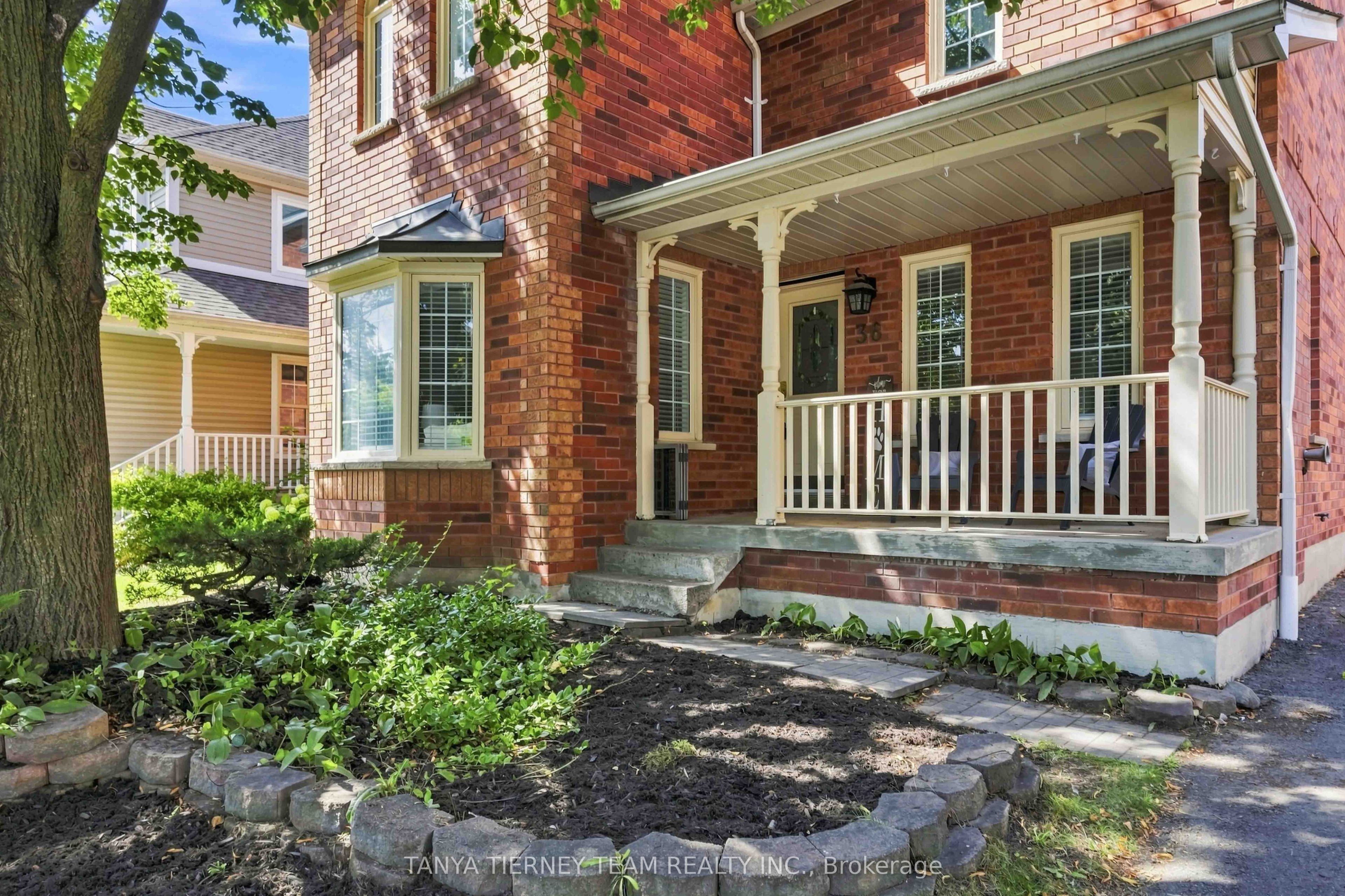 36 Zachary Place, Whitby, ON L1M 1E1 photo 4