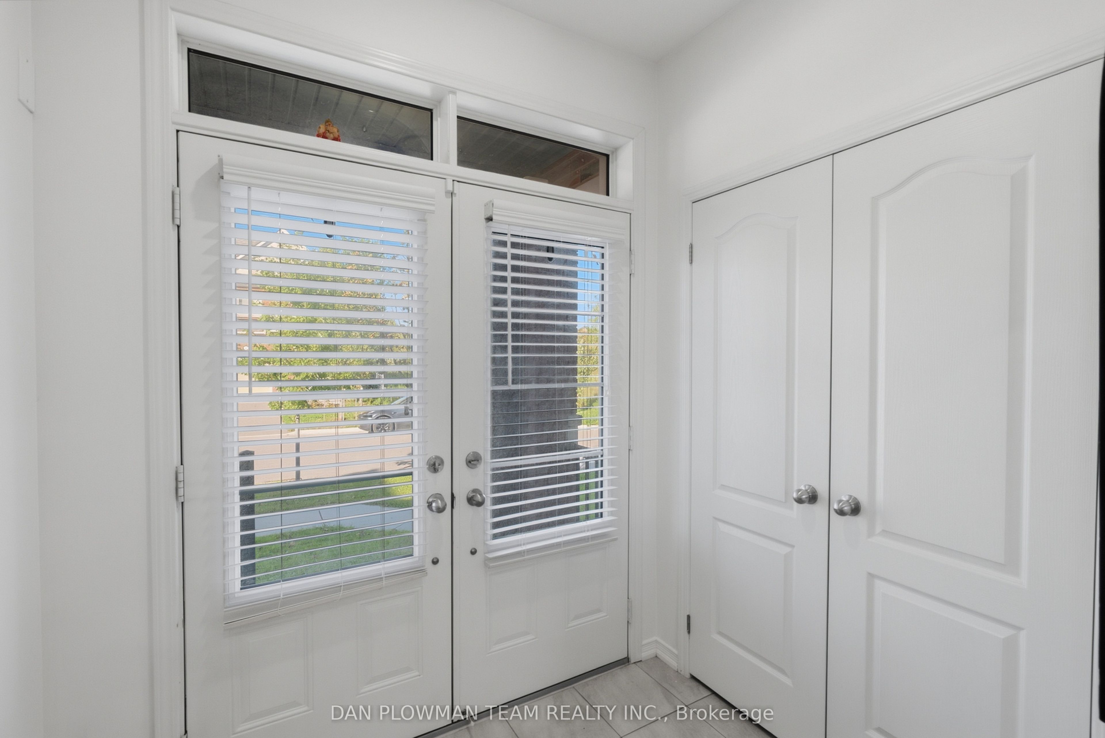 2560 Bandsman Crescent, Oshawa, ON L1L 0M2 photo 4