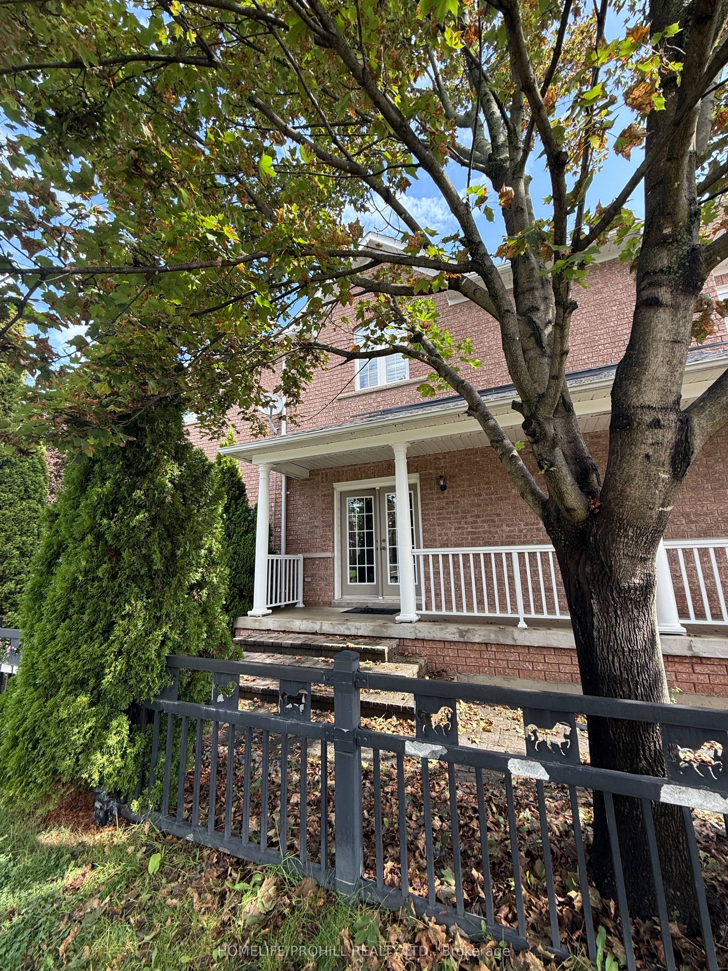 2 Hawstead Crescent, Whitby, ON L1M 2M5 photo 4
