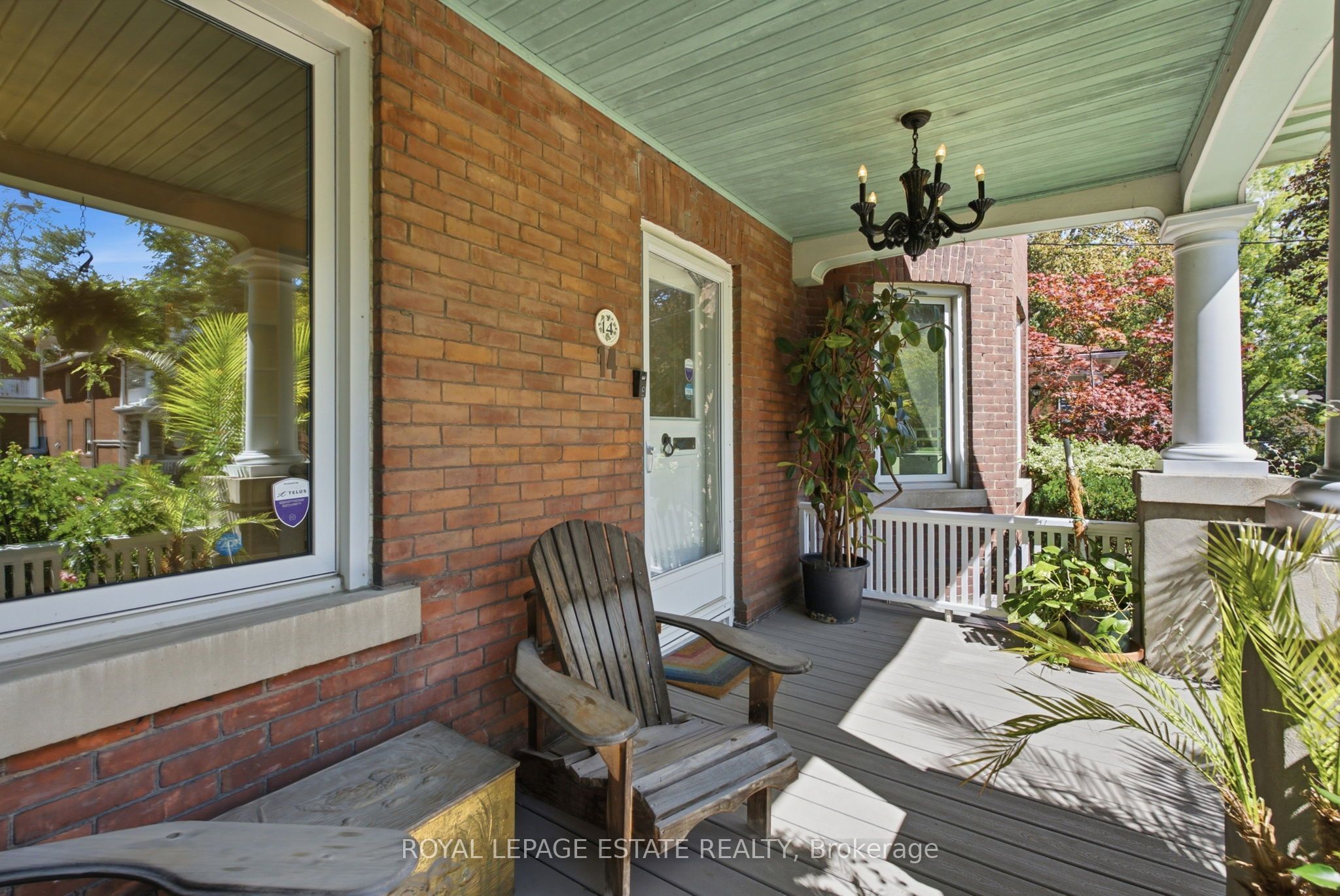 14 Lyall Avenue, Toronto, ON M4E 1V8 photo 2