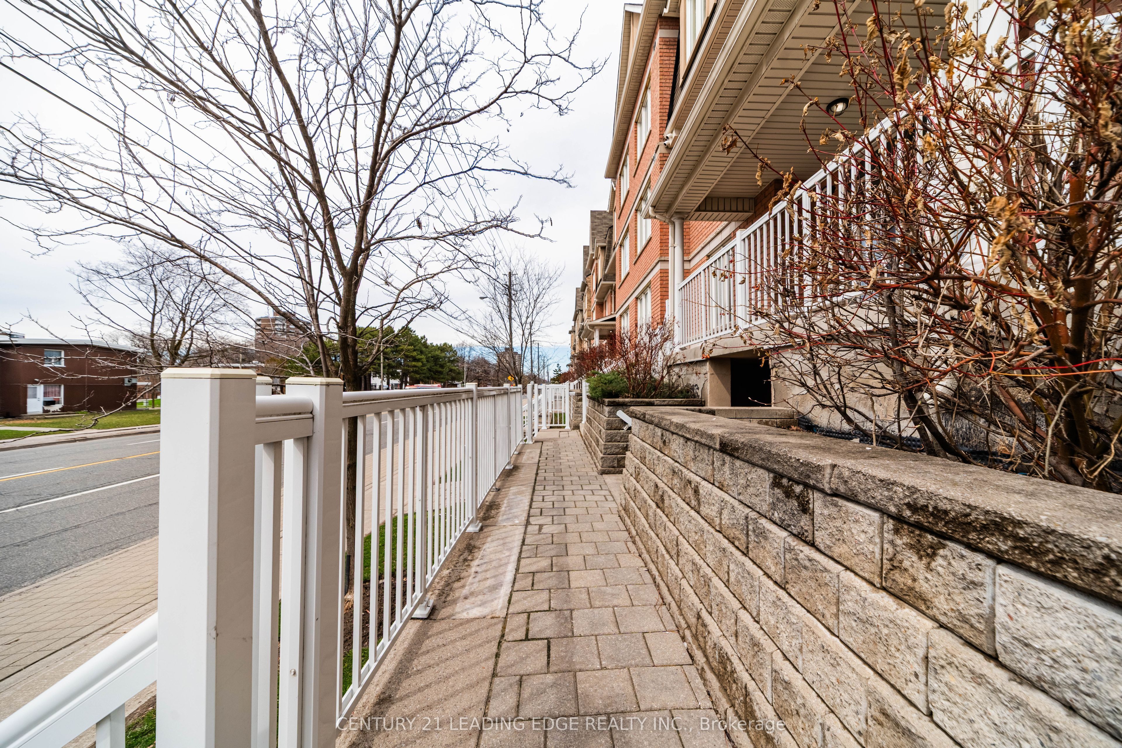 653A Warden Avenue 53, Toronto, ON M1L 0E8 photo 3