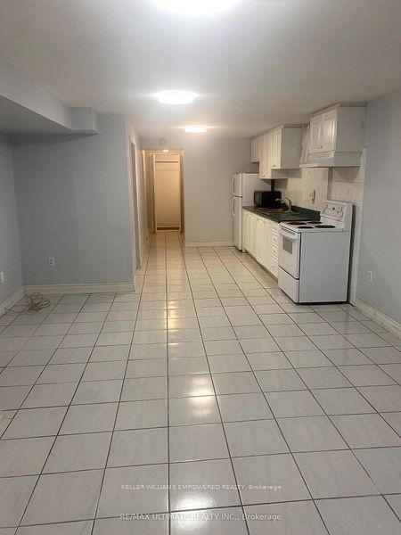 35 Pachino Boulevard, Toronto, ON M1R 4J6 photo 2