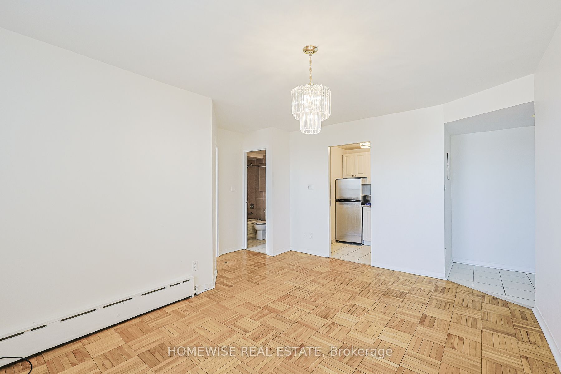 485 Kingston Road 210, Toronto, ON M4L 1V6 photo 5