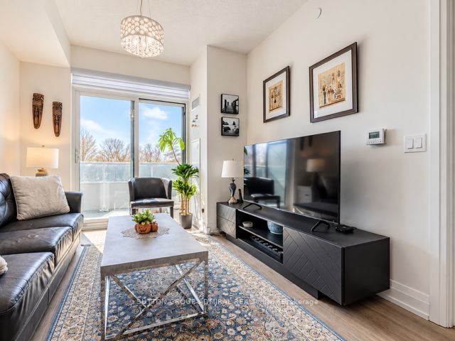 3121 Sheppard Avenue E 335, Toronto, ON M1T 3J7 photo 4