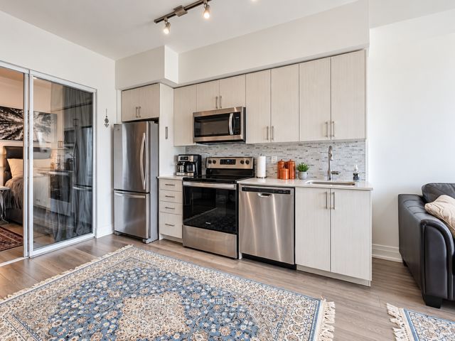 3121 Sheppard Avenue E 335, Toronto, ON M1T 3J7 photo 5