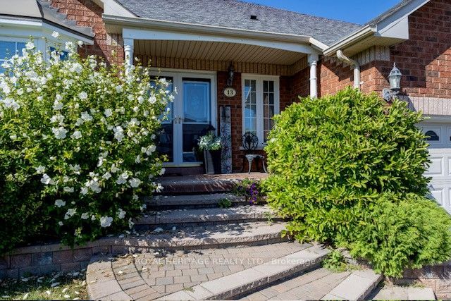 13 Mcgregor Drive, Ajax, ON L1T 3W8 photo 2