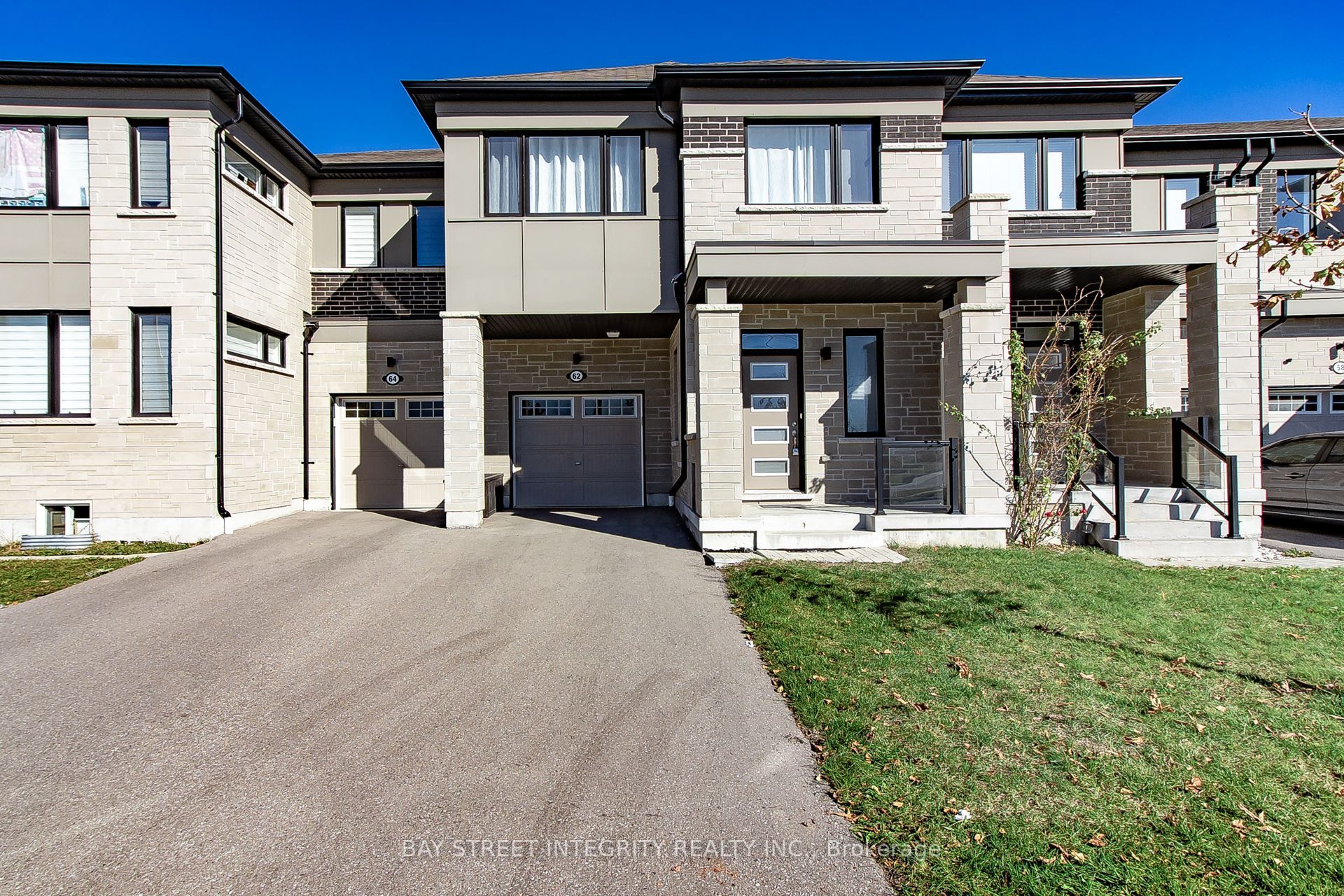 62 Lockyer Drive, Whitby, ON L1P 0M2