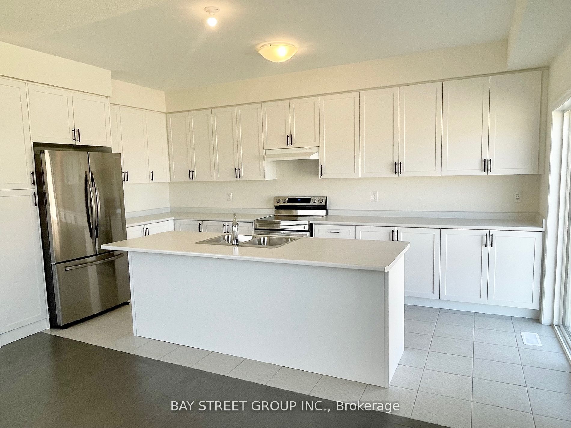 160 William Booth Avenue, Newmarket, ON L3X 0K7 photo 4