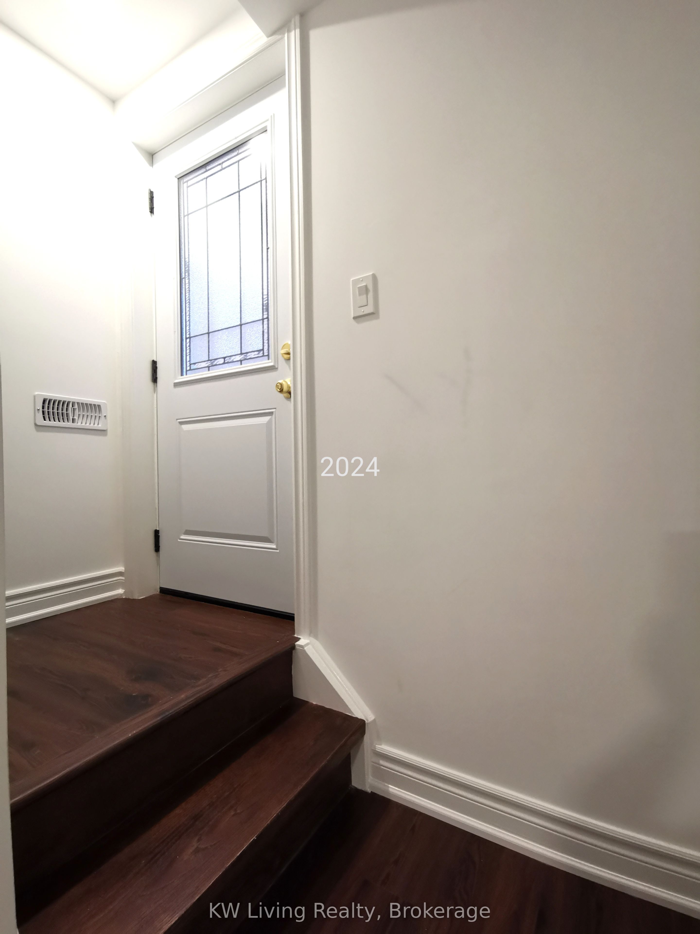 72 Oakford Drive Basement, Markham, ON L6C 2Y8 photo 2