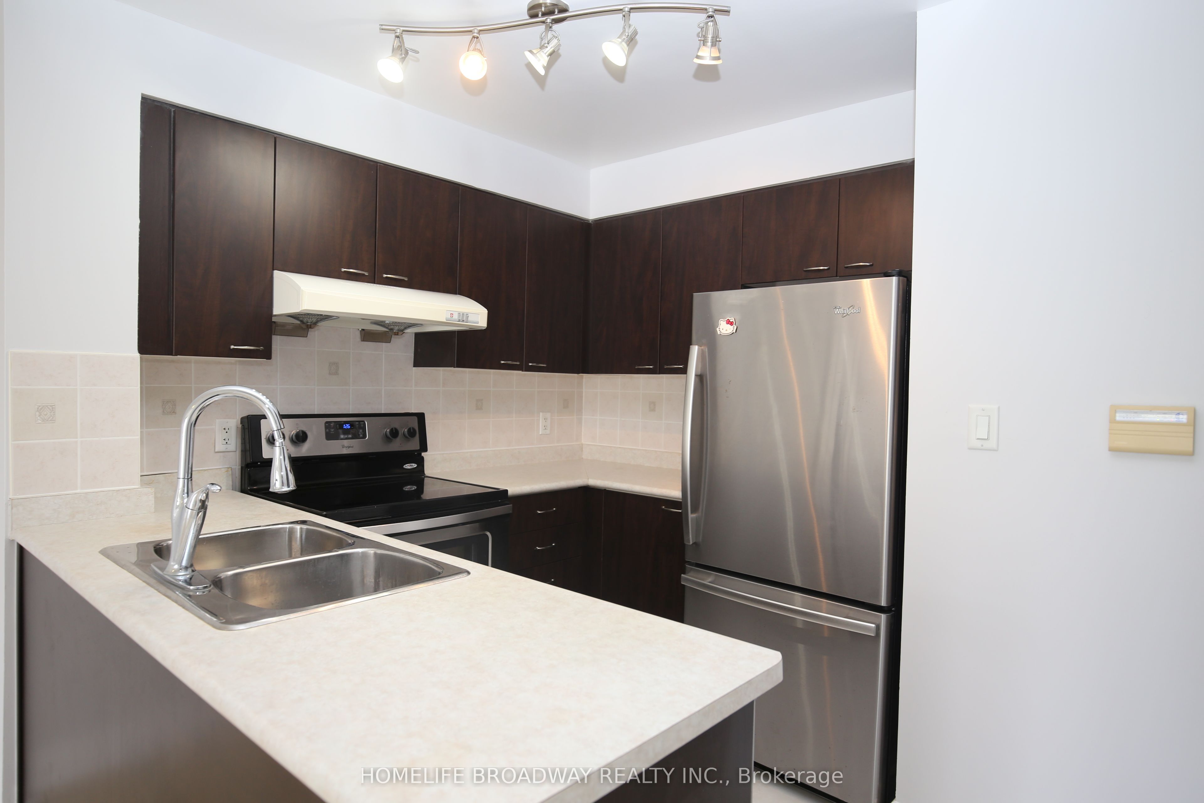 88 Times Avenue 309, Markham, ON L3T 7Z4 photo 4