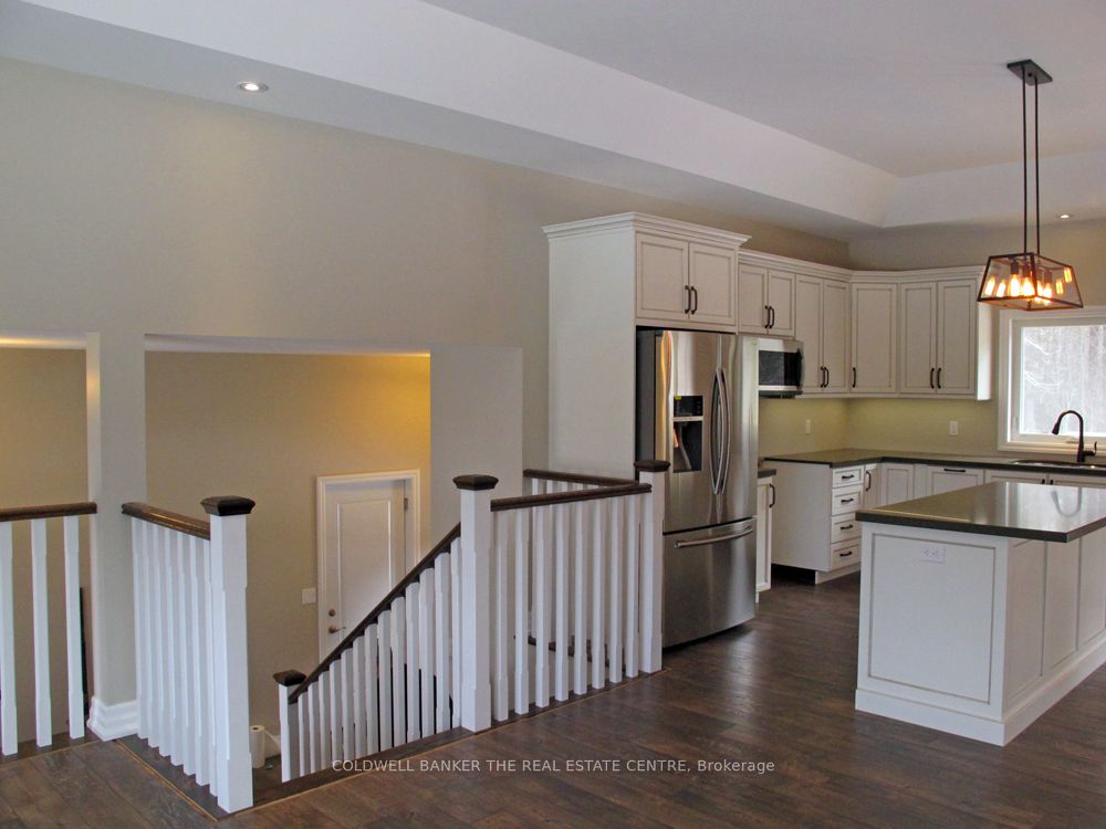 52 Lembitu Avenue, Georgina, ON L0C 1L0 photo 3