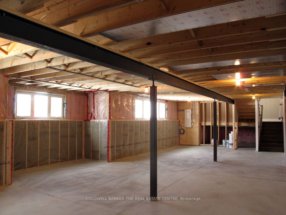 52 Lembitu Avenue, Georgina, ON L0C 1L0 photo 4