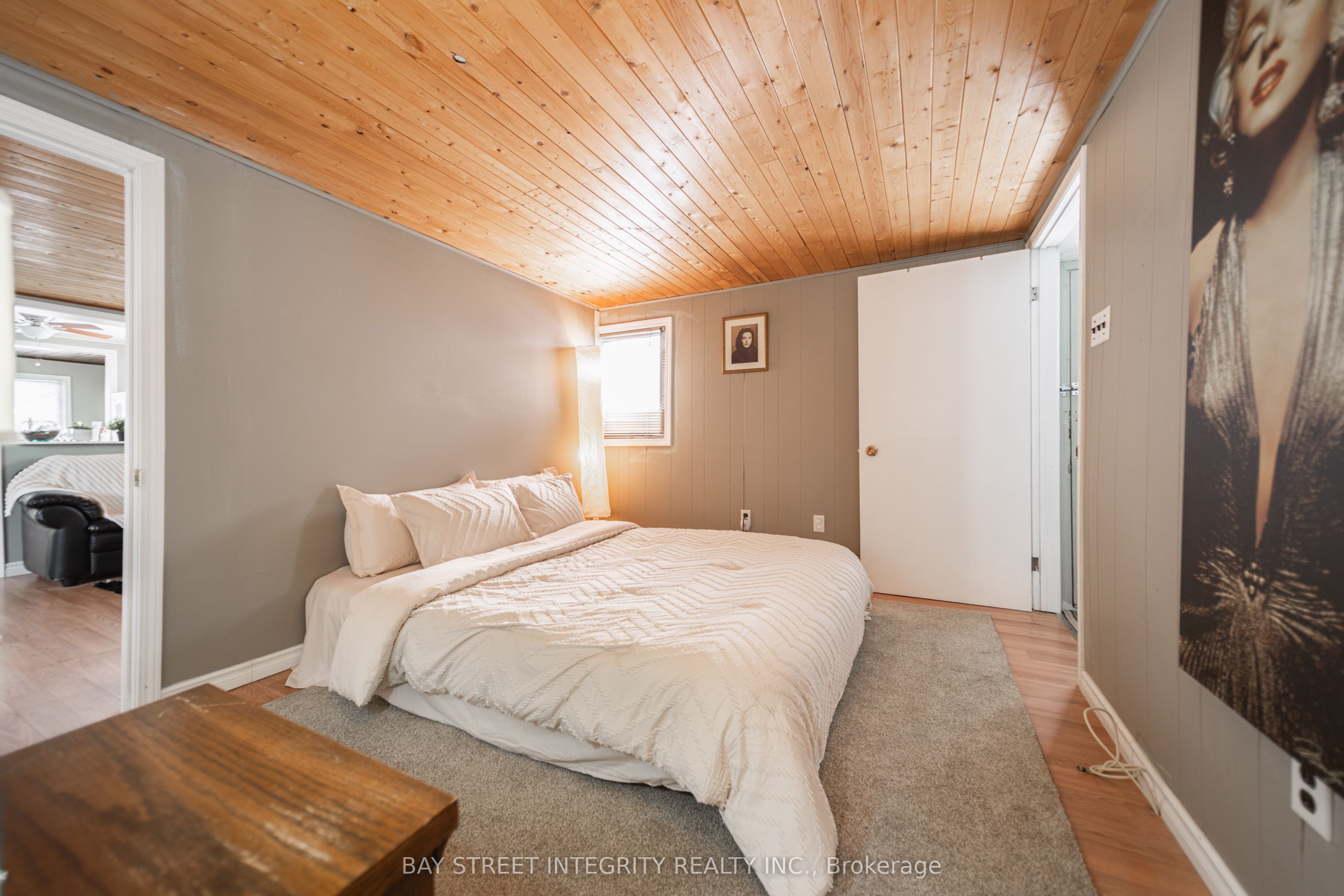 74 De La Salle Boulevard, Georgina, ON L0E 1S0 photo 3