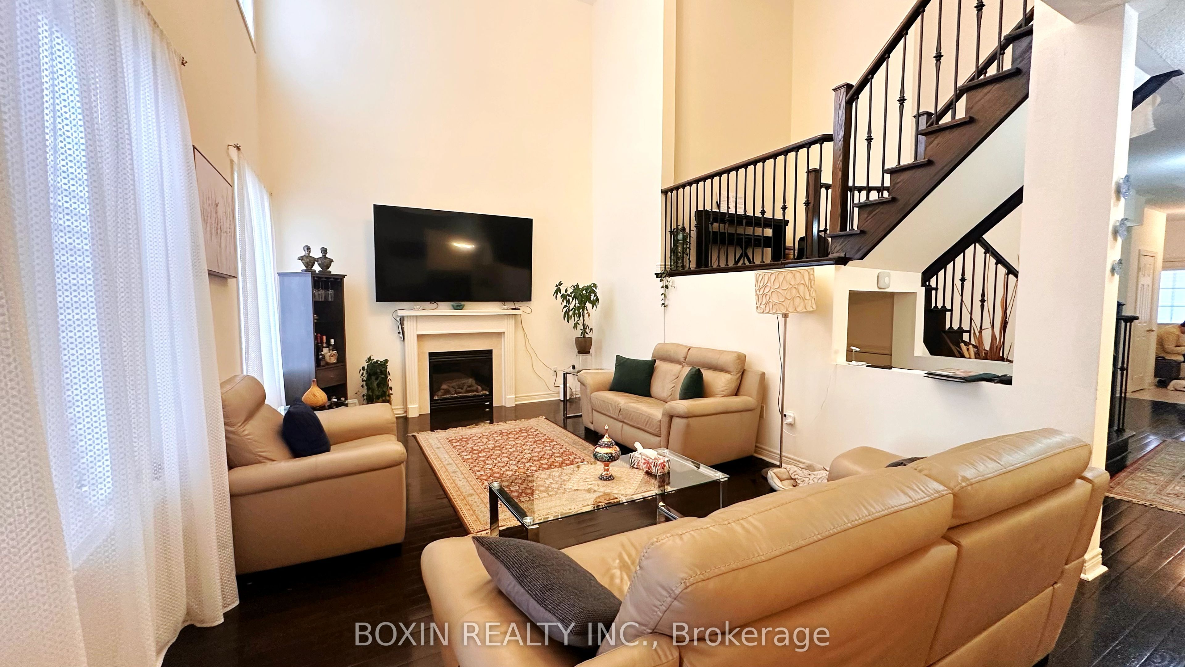 19 Colesbrook Road, Richmond Hill, ON L4S 0C6 photo 4