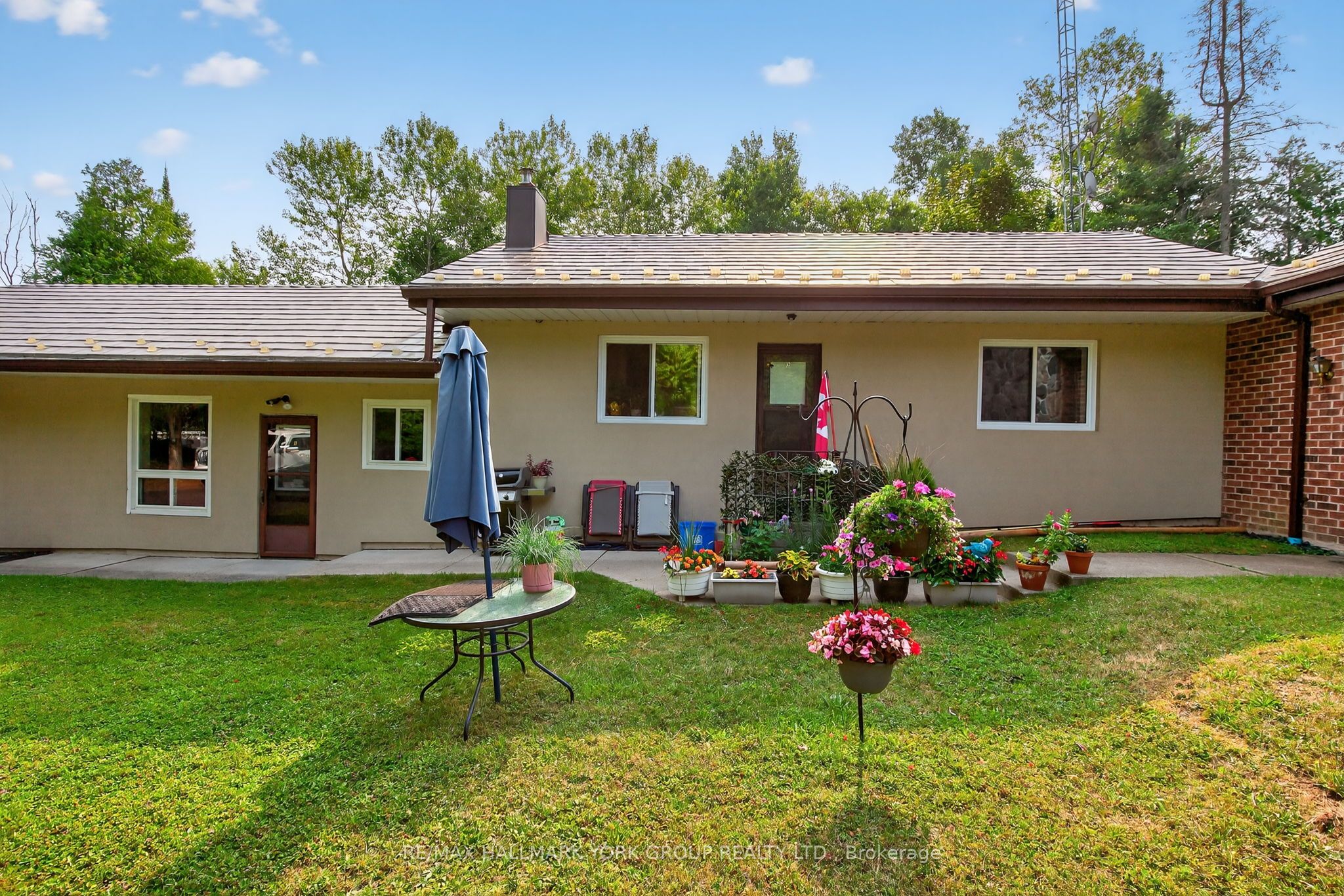 245 Davis Drive, Uxbridge, ON L4A 7X4 photo 5