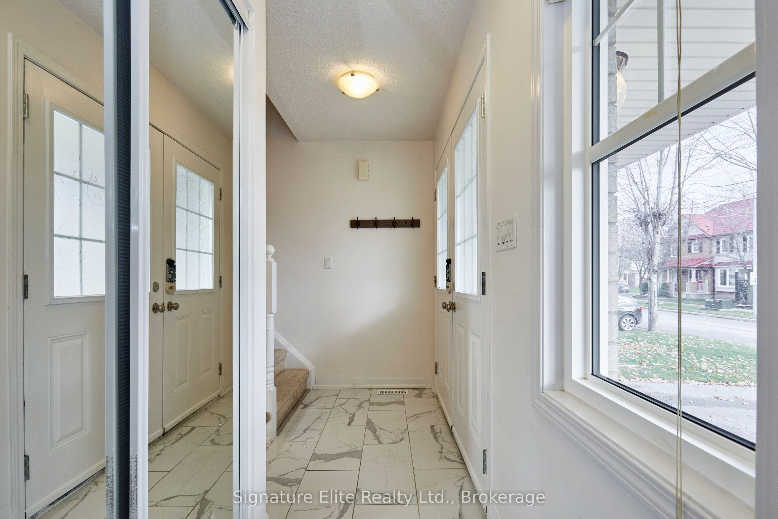 58 John W Taylor Avenue, New Tecumseth, ON L9R 0E1 photo 4