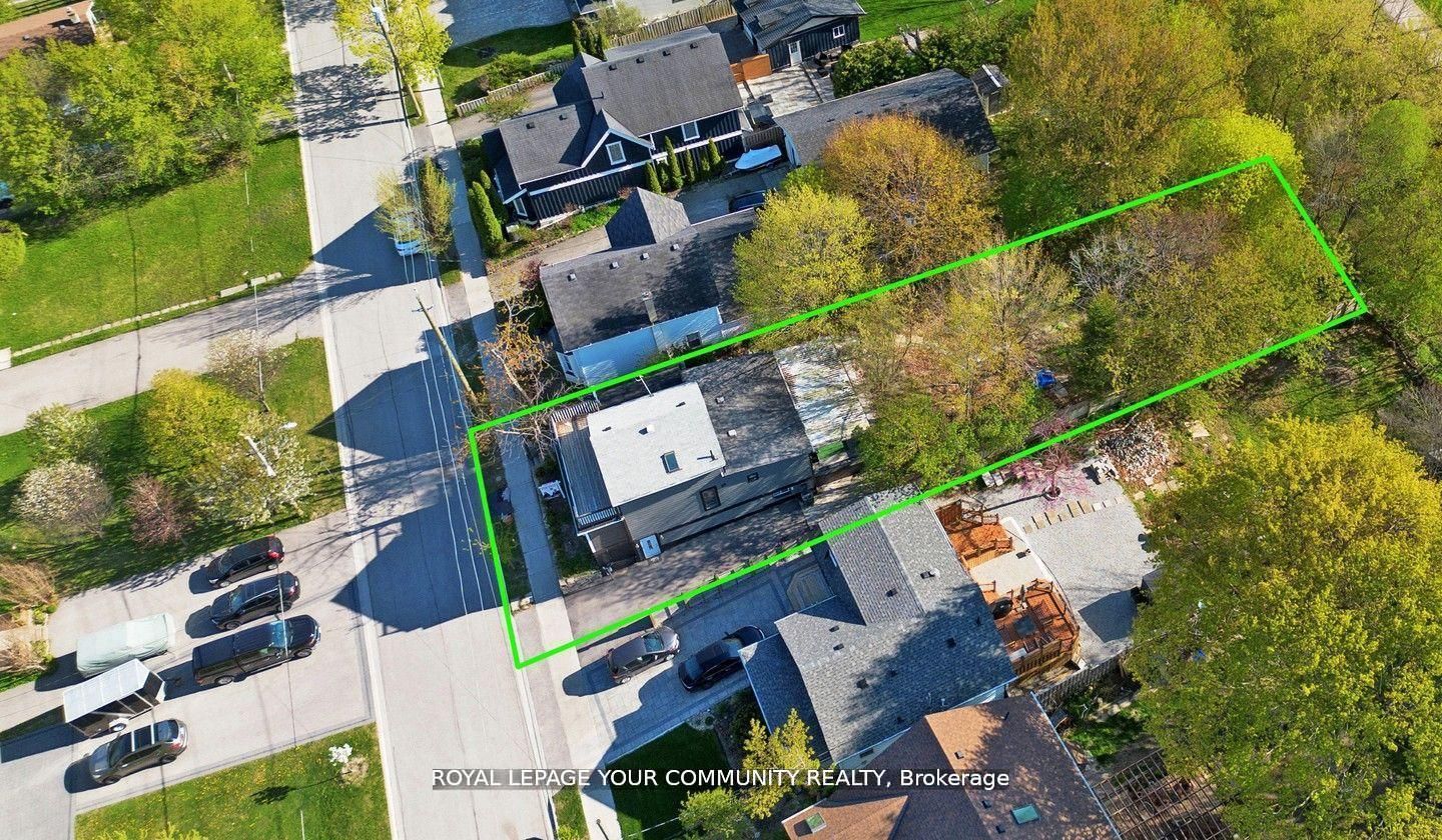 64 Machell Avenue, Aurora, ON L4G 2R7 photo 2