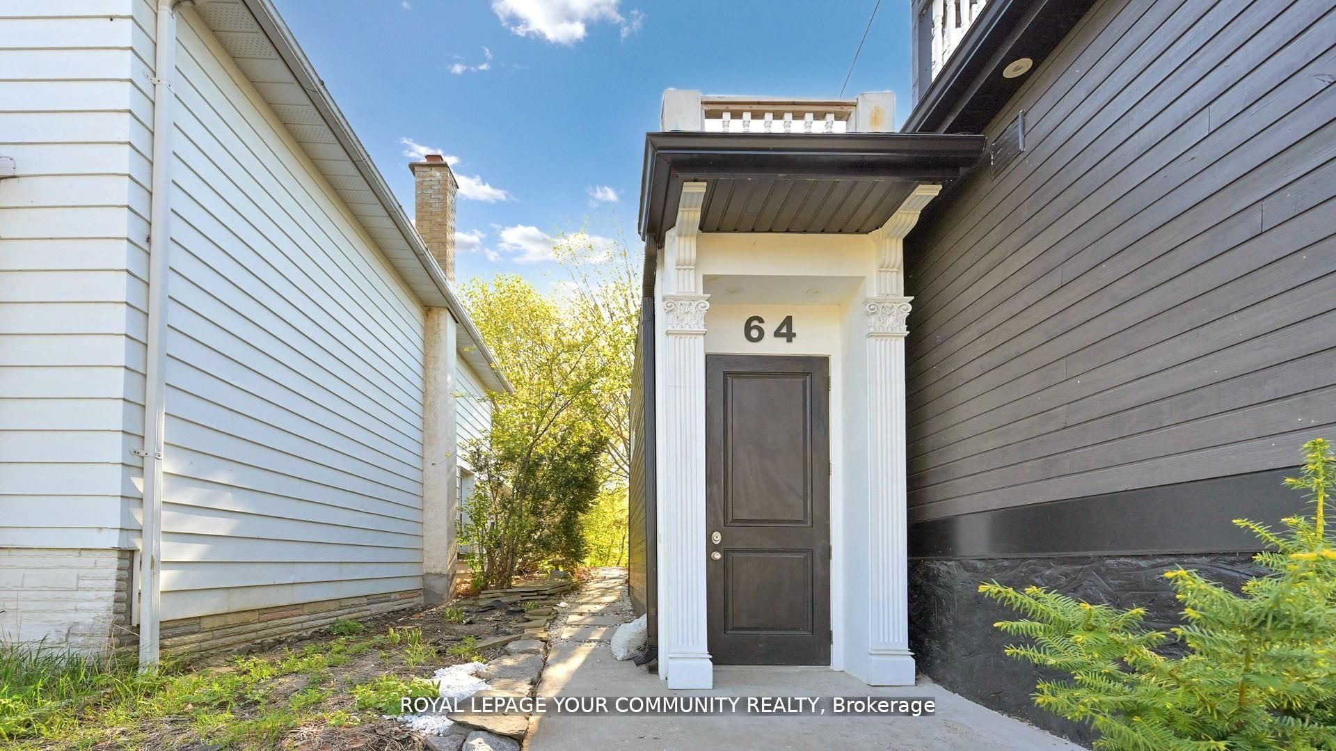 64 Machell Avenue, Aurora, ON L4G 2R7 photo 3