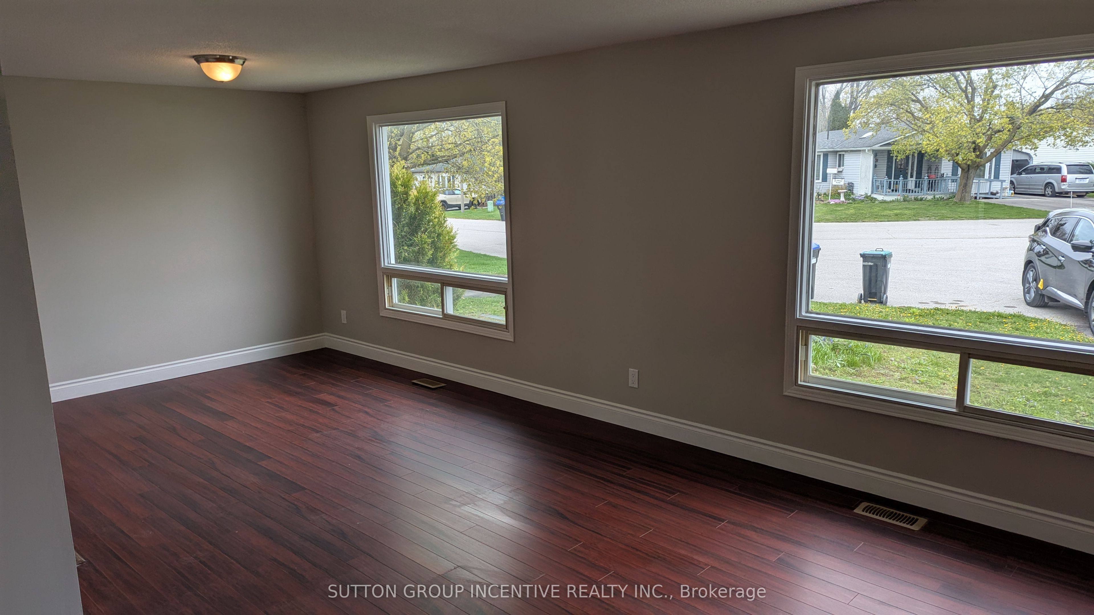 49 ROYAL OAK Drive, Innisfil, ON L0L 1L0 photo 4