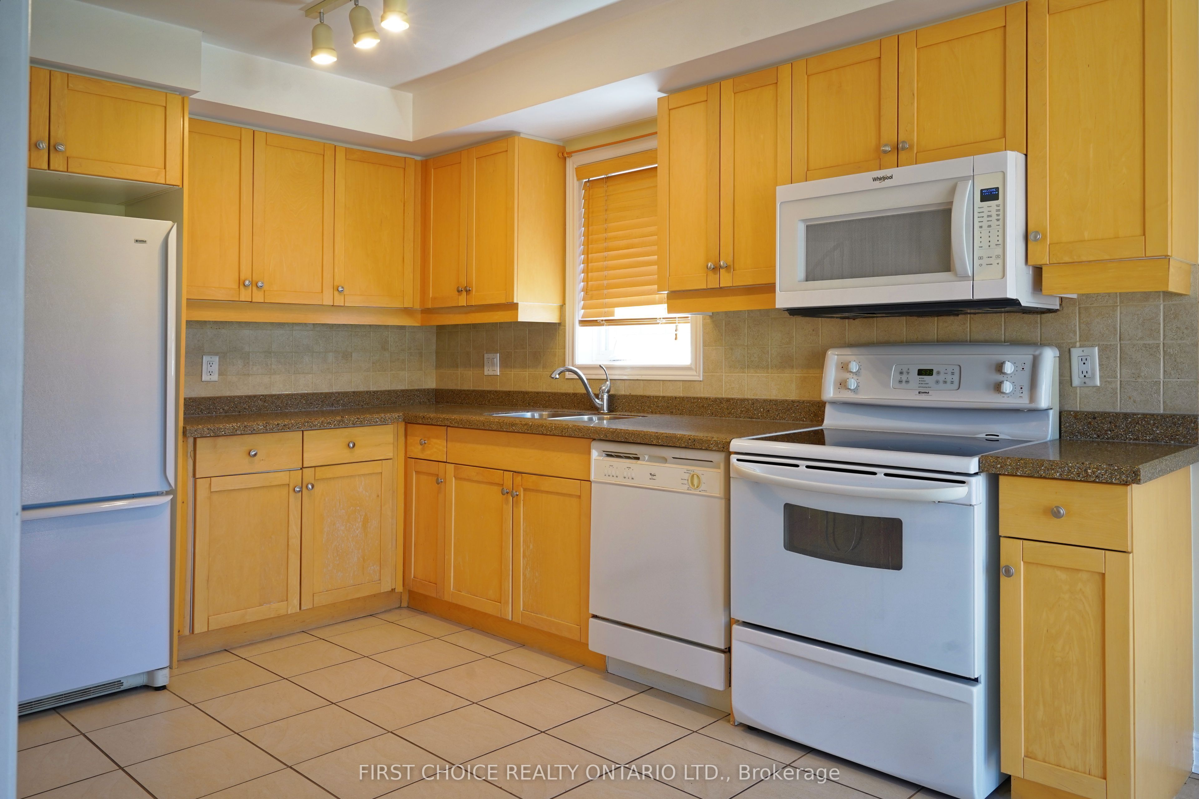 6 Forest Link Court, New Tecumseth, ON L9R 2A1 photo 5
