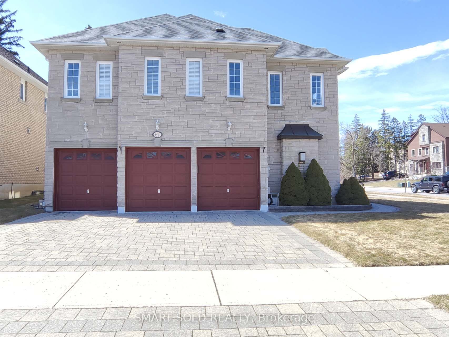 67 Chantilly Crescent, Richmond Hill, ON L4C 0K1 photo 3
