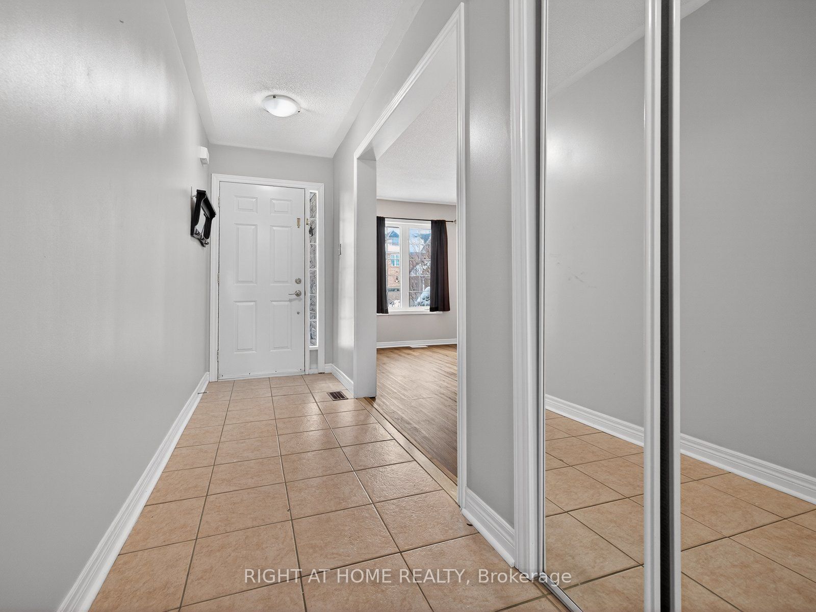 349 Wood Duck Lane, Newmarket, ON L3X 2X8 photo 4