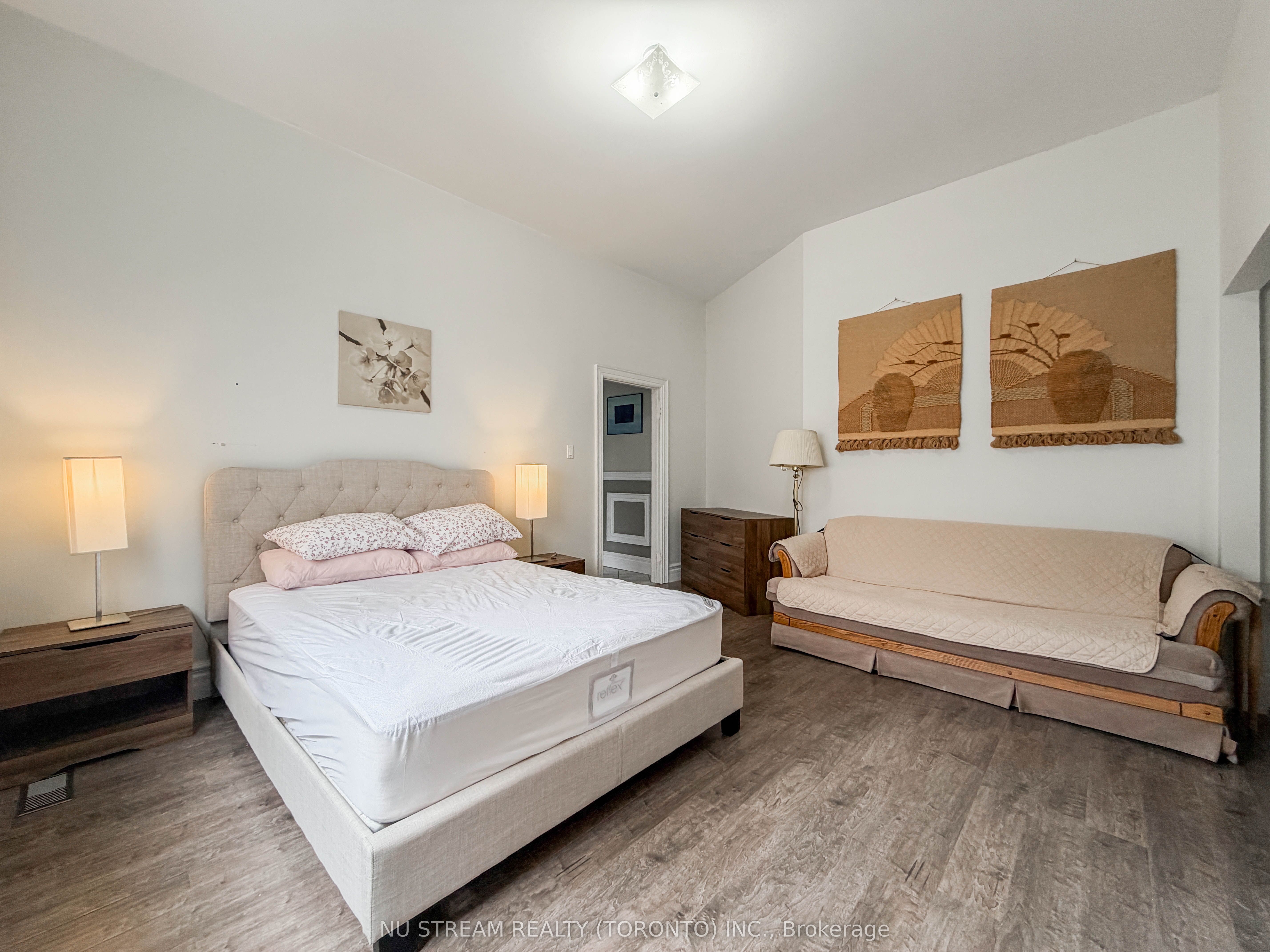 72 Snively Street, Richmond Hill, ON L4E 3E6 photo 4