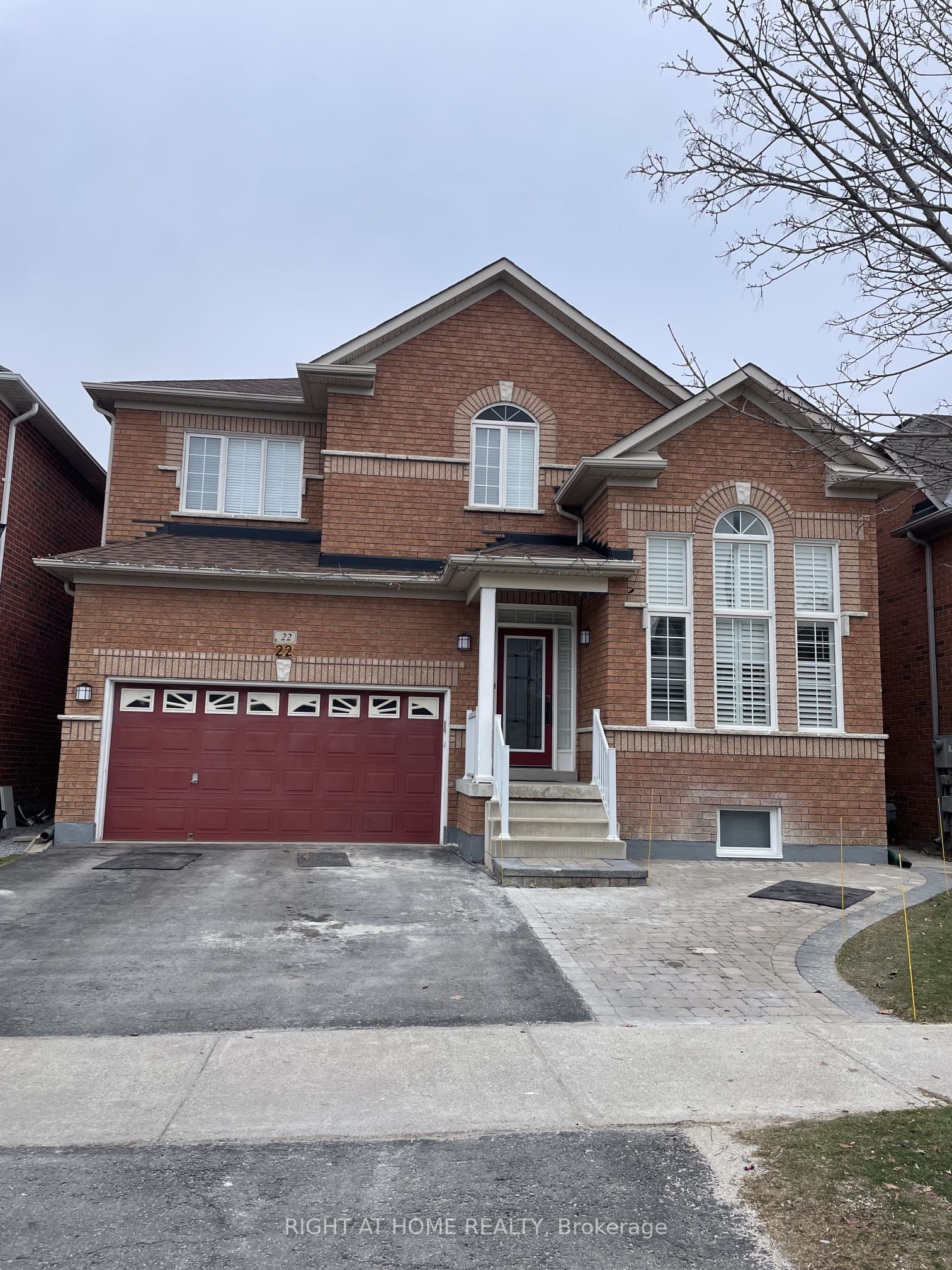 22 Chippingwood Manor Basement, Aurora, ON L4G 7R4