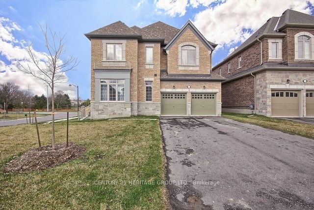 24 Alf Neely Way, Newmarket, ON L3Y 0C6 photo 2