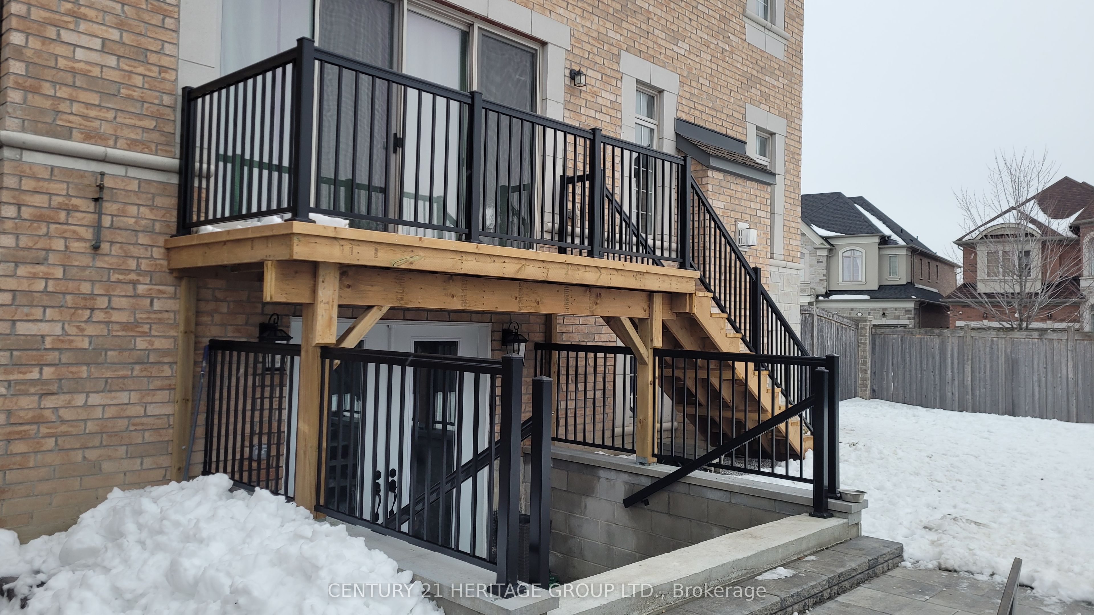 24 Alf Neely Way, Newmarket, ON L3Y 0C6 photo 4