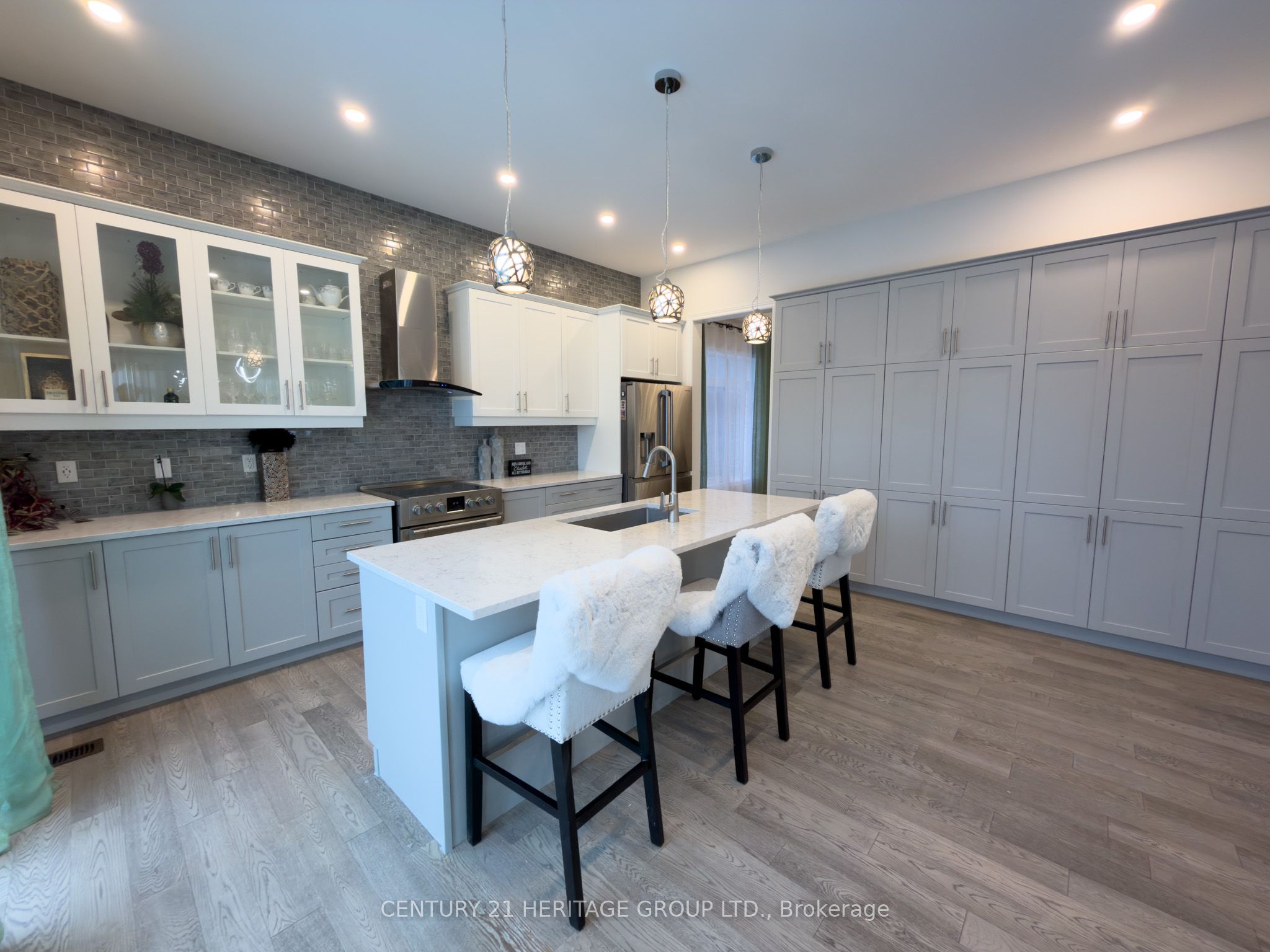 24 Alf Neely Way, Newmarket, ON L3Y 0C6 photo 5