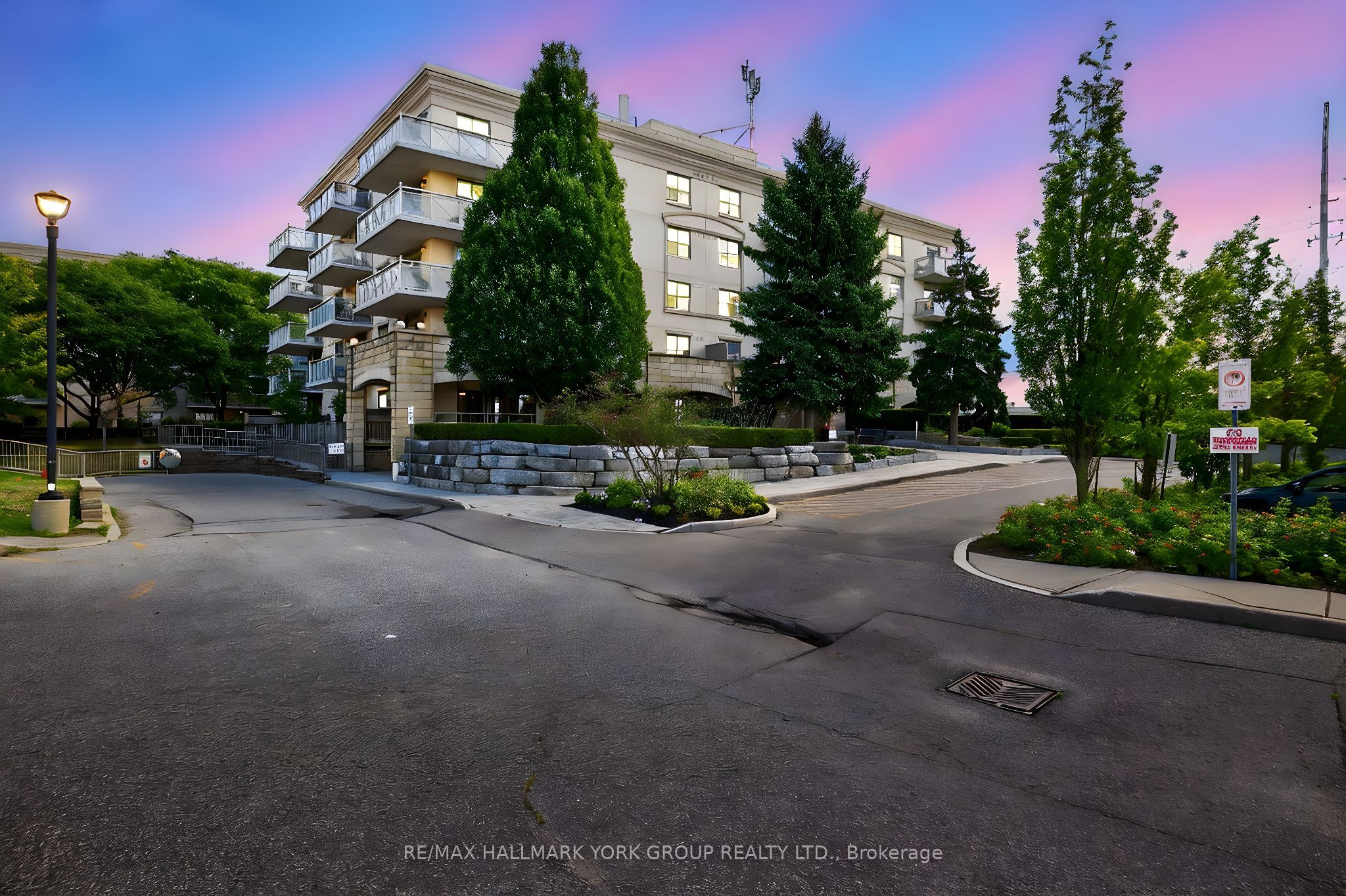 2500 Rutherford Road 509, Vaughan, ON L4K 5N7 photo 2