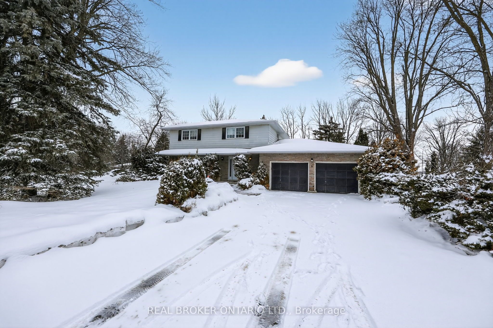 6 Farr Avenue, East Gwillimbury, ON L0G 1V0 photo 2