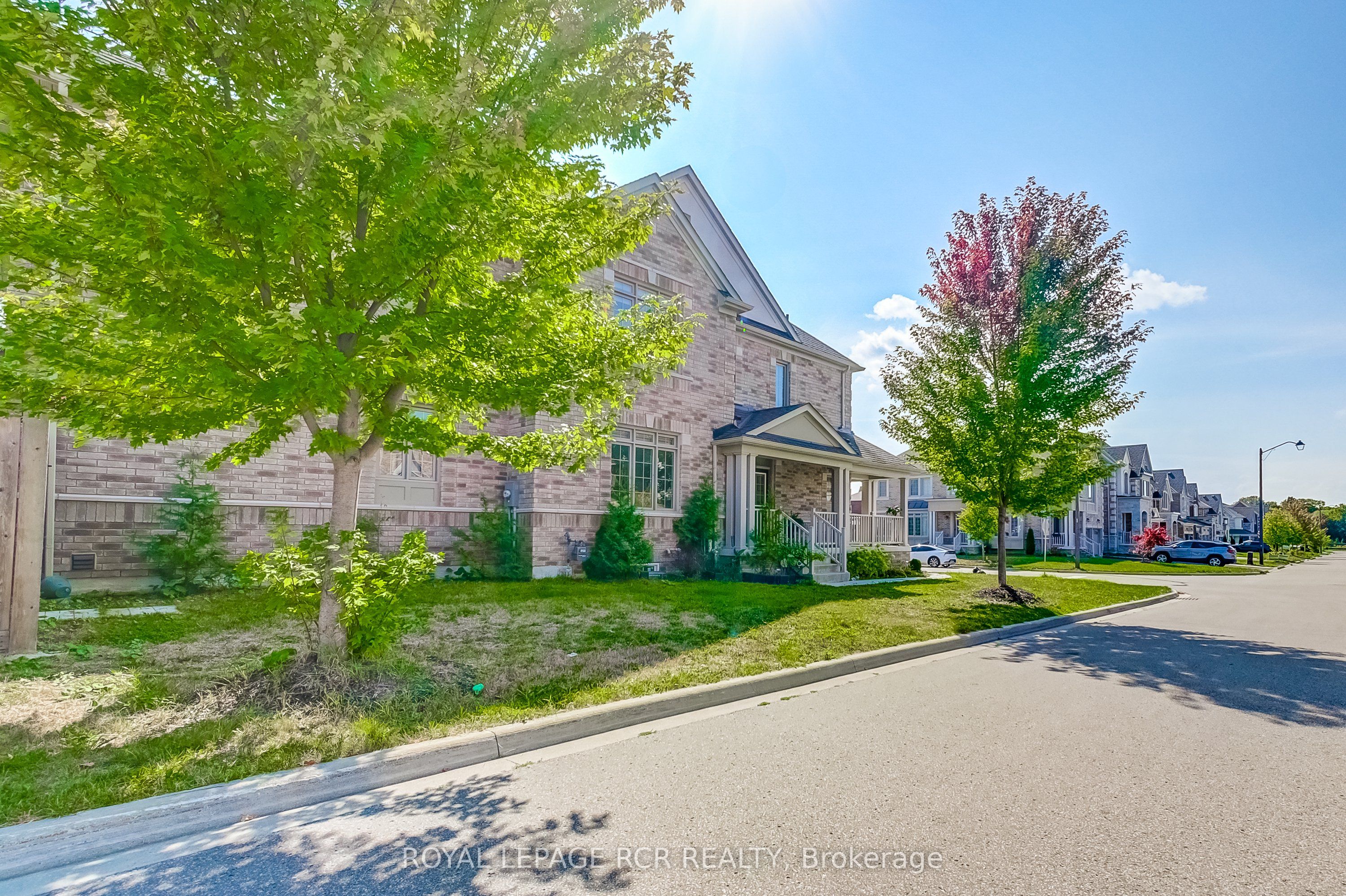 1 Silver Charm Drive, East Gwillimbury, ON L9N 0S5 photo 4